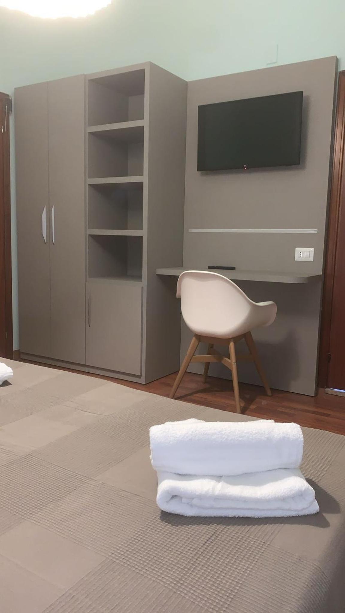 Standard Family Room - Photo 14