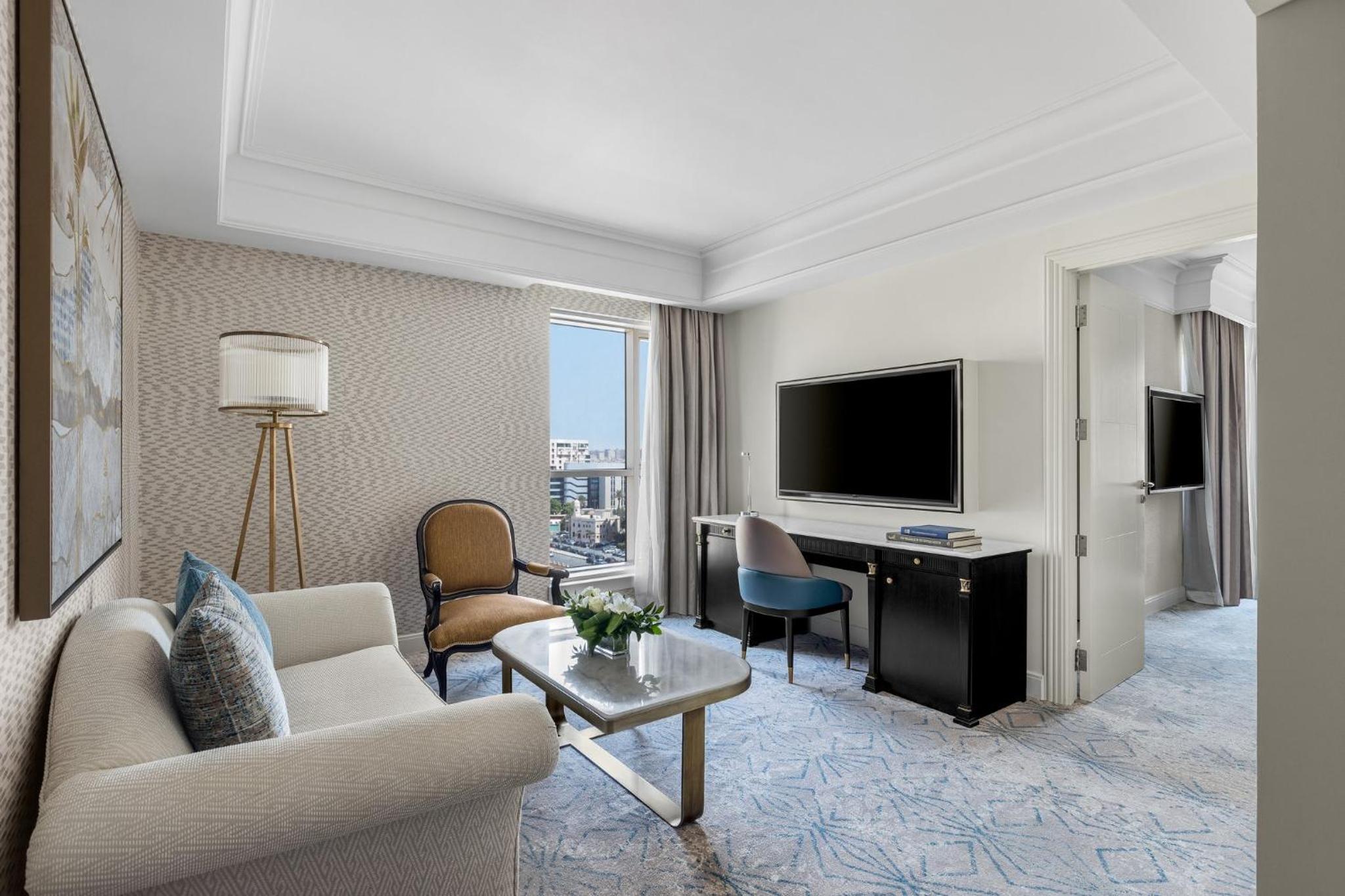 One-Bedroom Suite with Ergonomic Flex Space - Photo 3