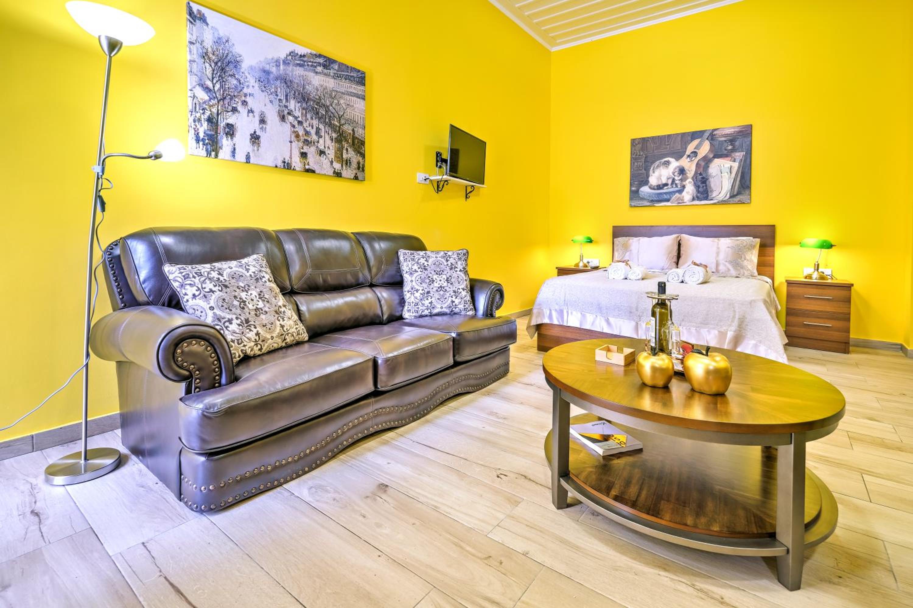 One-Bedroom Apartment