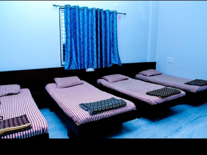 Standard Family Room photo 1