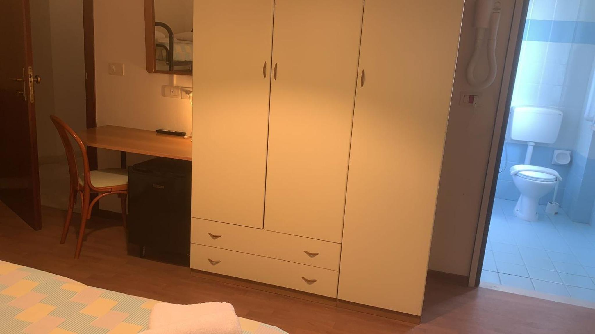Family Room (2 Adults + 2 Children) - Photo 6