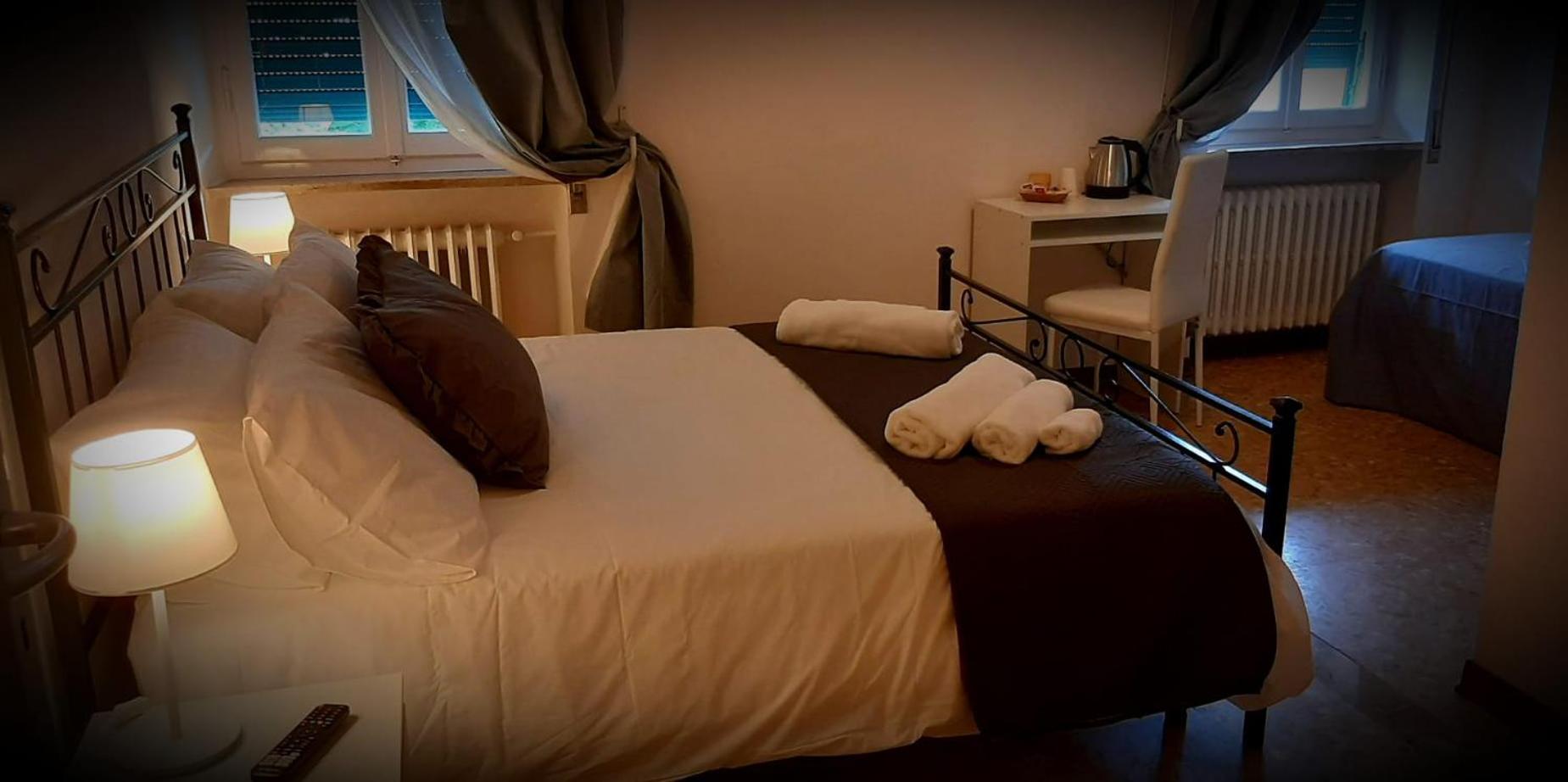 Double Room with Private Bathroom photo 1