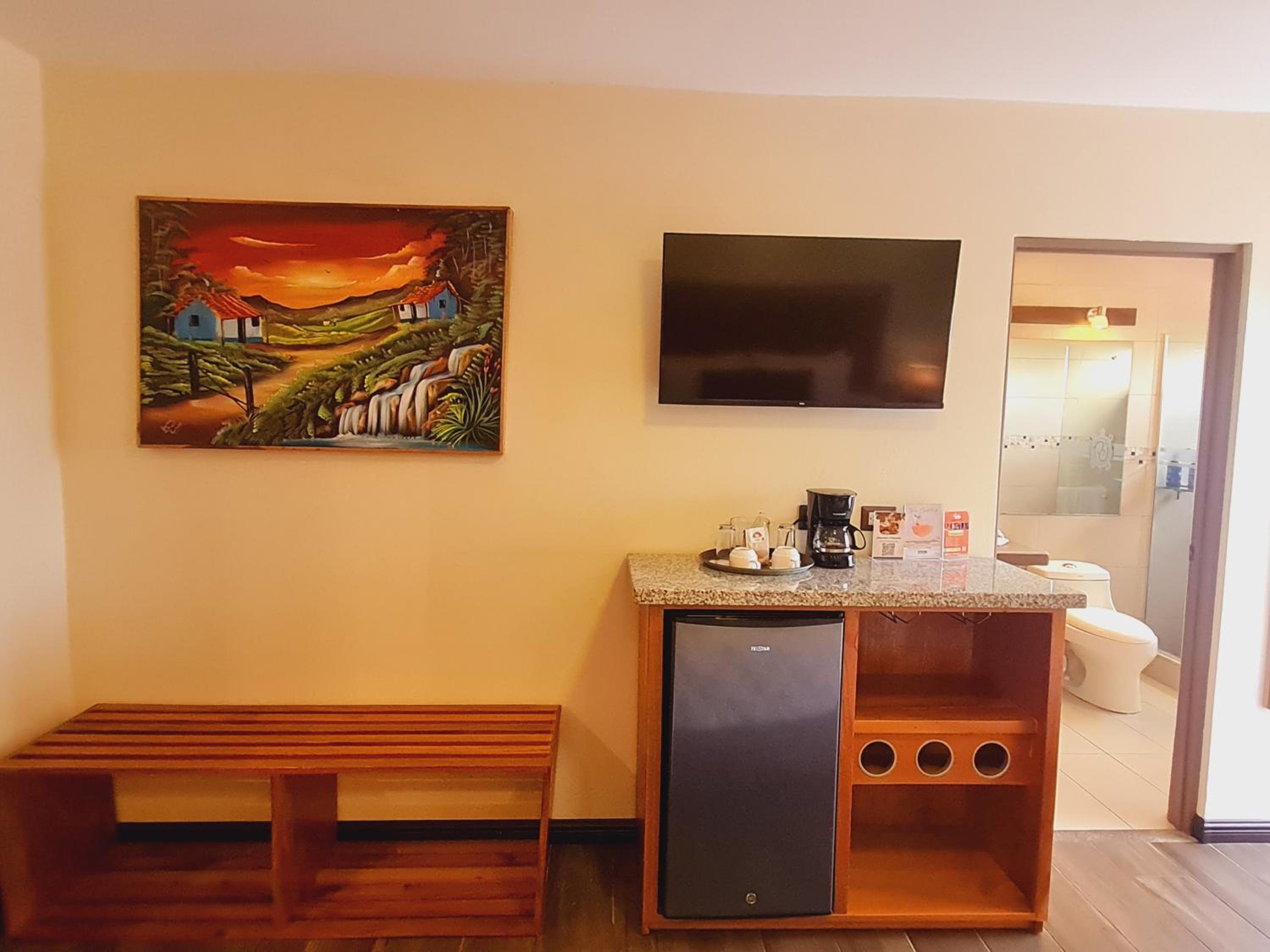 Quetzal Deluxe King Room - Photo 9