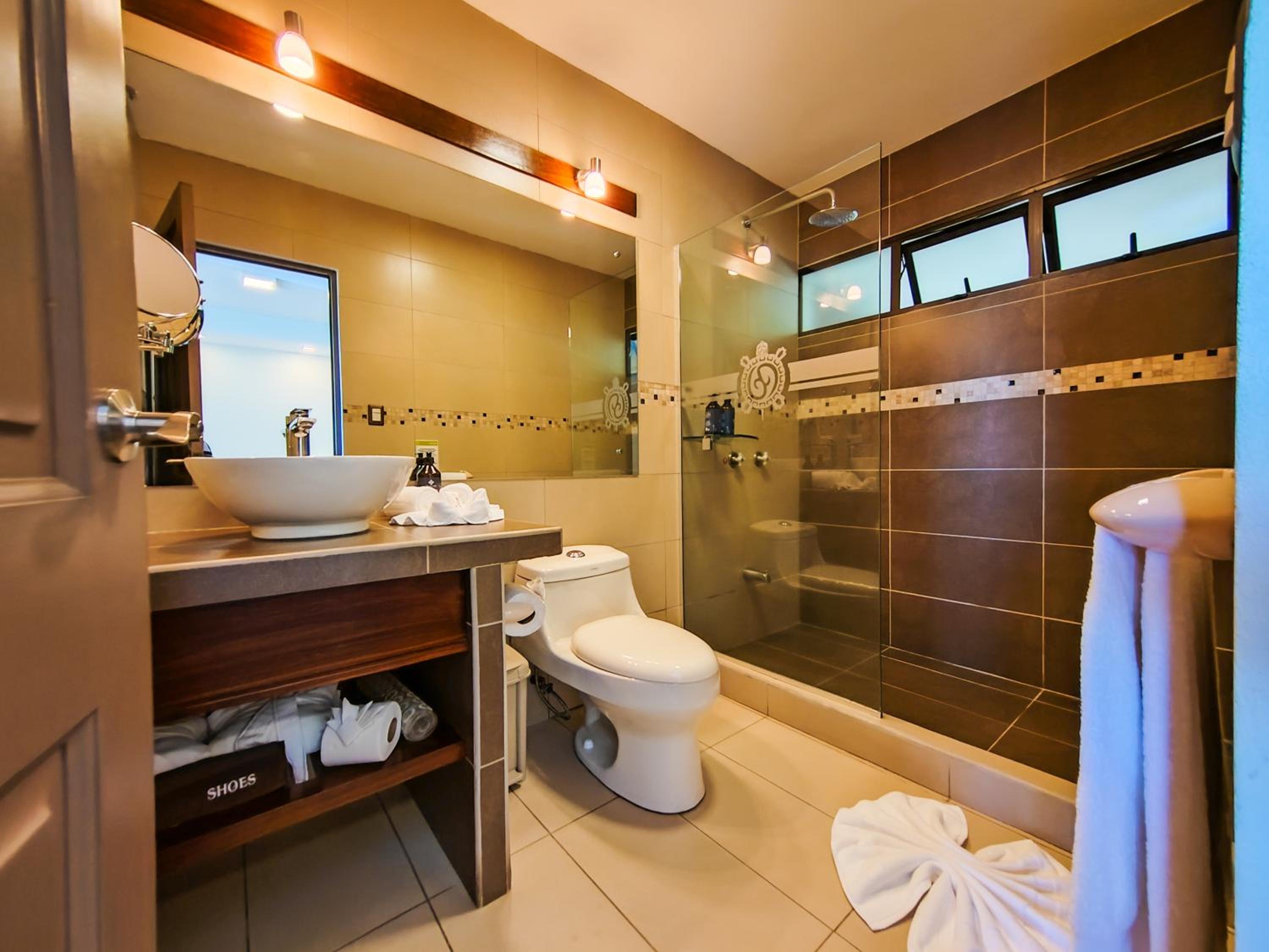 Quetzal Deluxe King Room - Photo 16