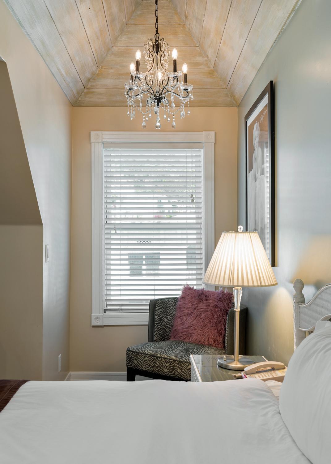 Suite with Mountain View - Photo 2
