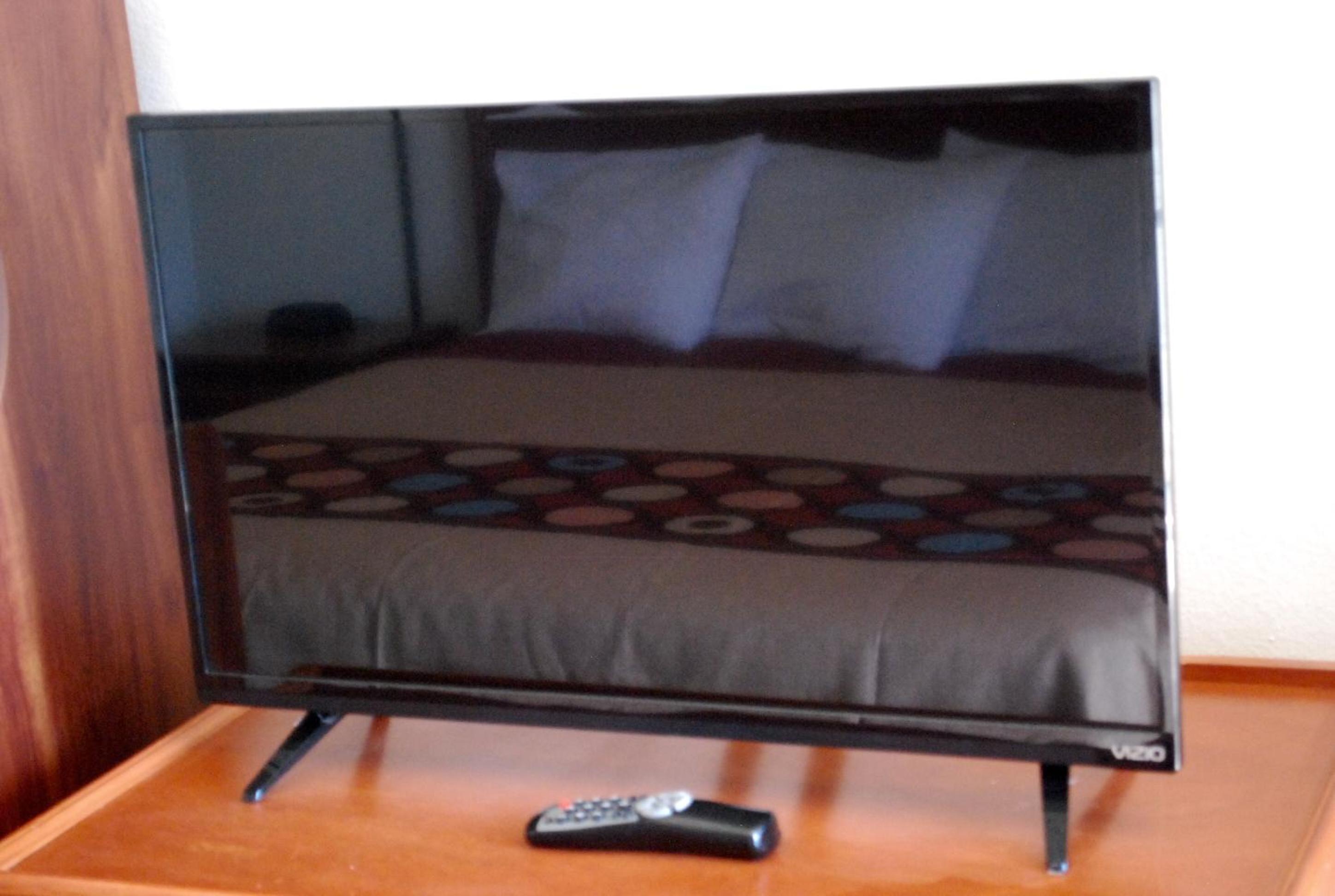 Queen Room with Two Queen Beds - Smoking photo 2