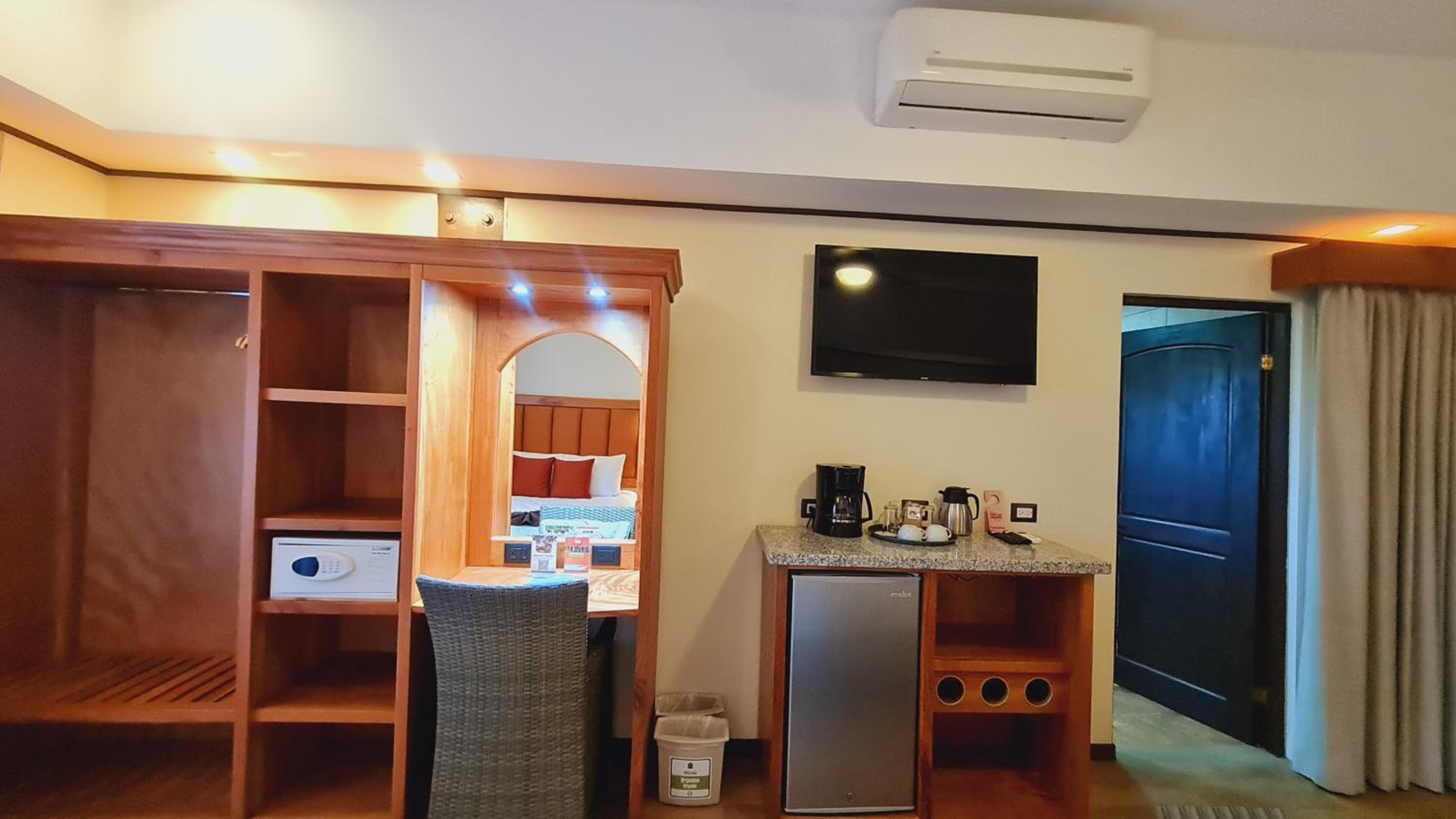 Quetzal Deluxe Double Room - Photo 3