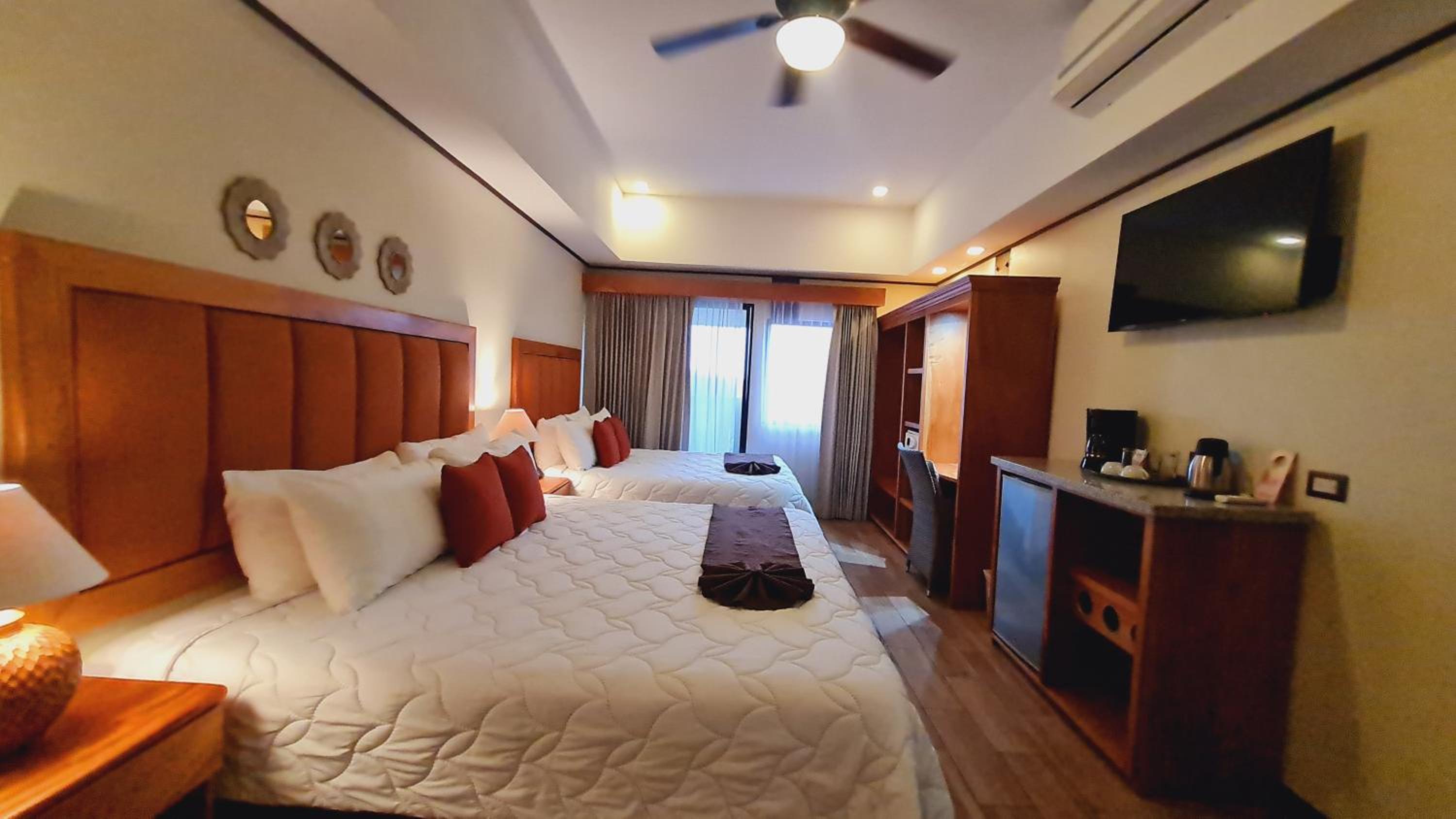 Quetzal Deluxe Double Room - Photo 7