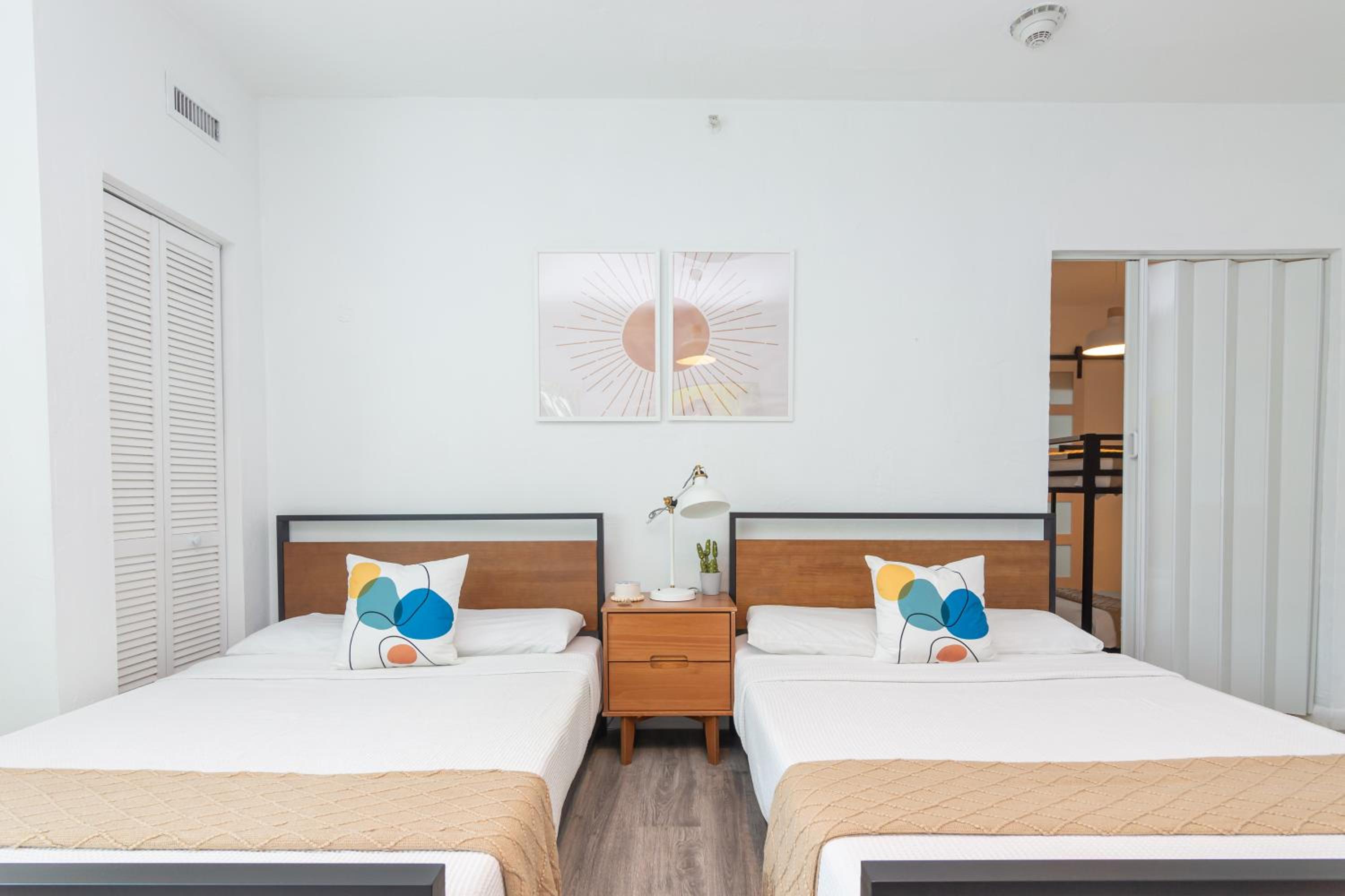 Three-Bedroom Apartment - Photo 5