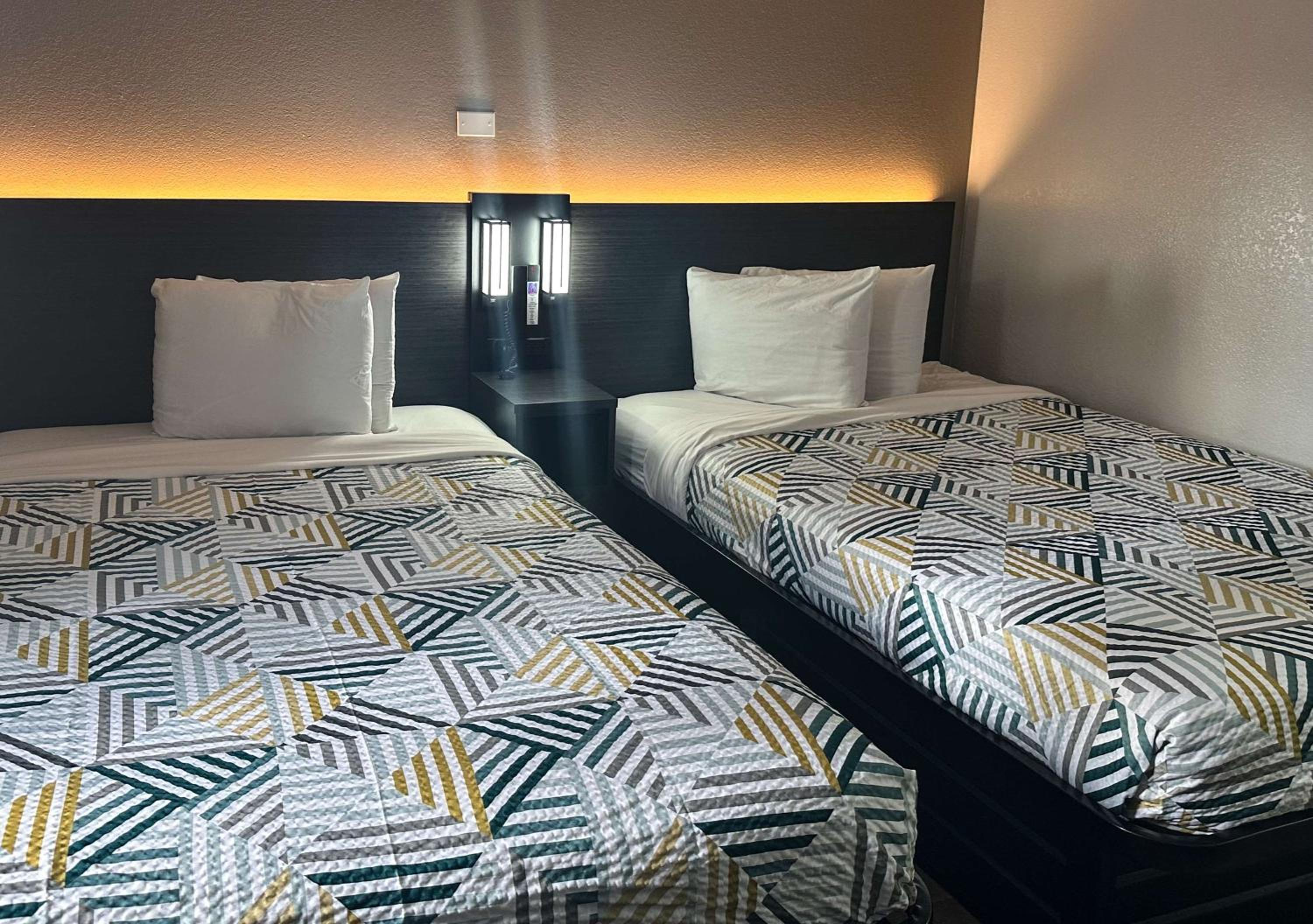 Deluxe Quadruple Room photo 2