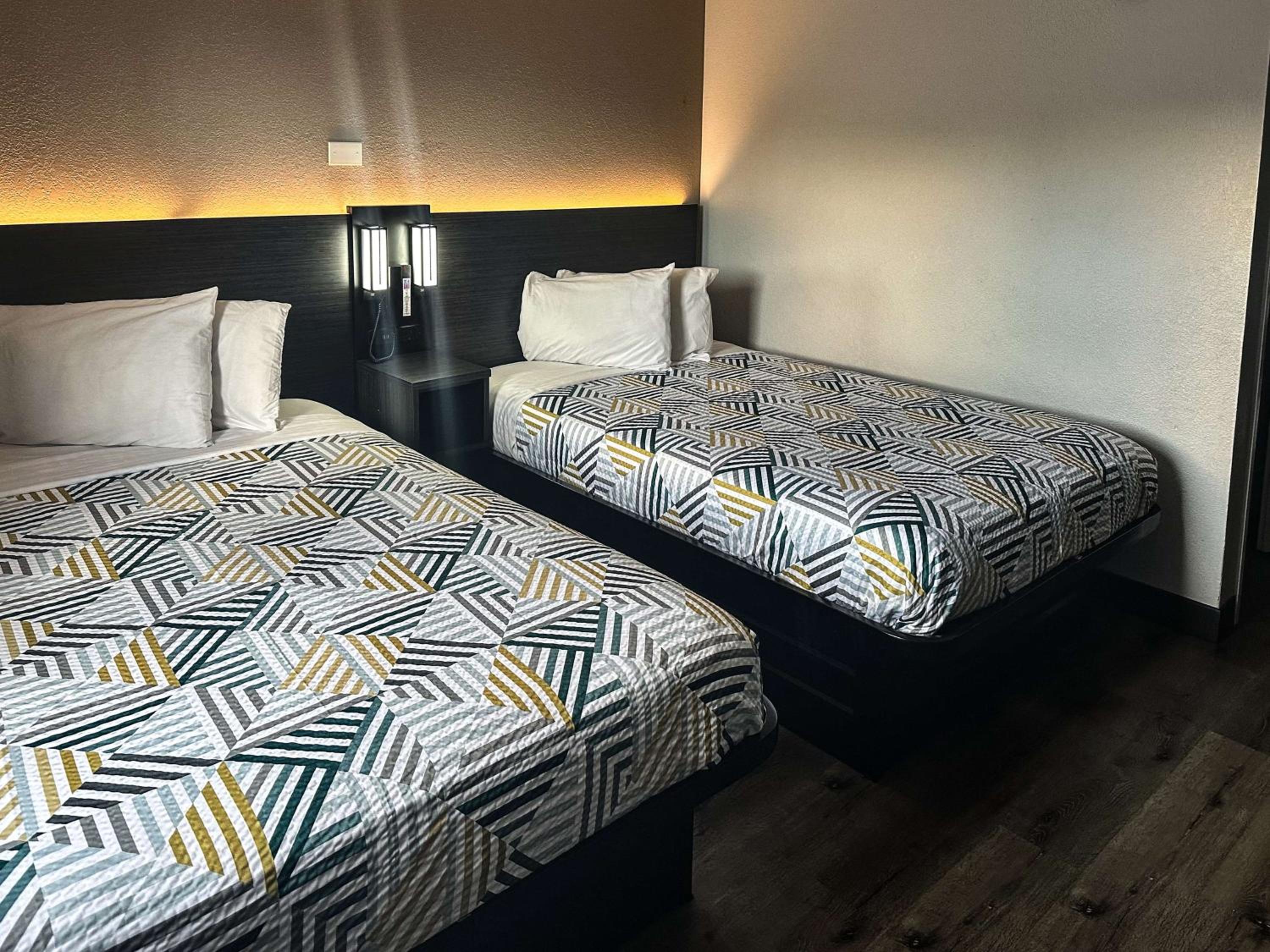 Deluxe Quadruple Room - Non-Smoking photo 3
