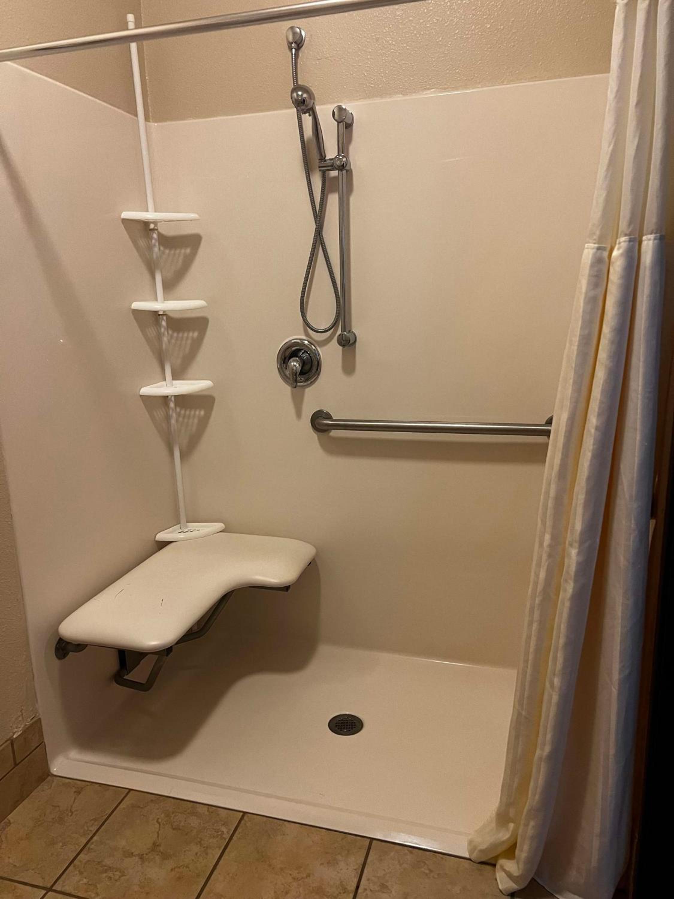 King Room with Roll-in Shower - Disability Access/Non-Smoking photo 2