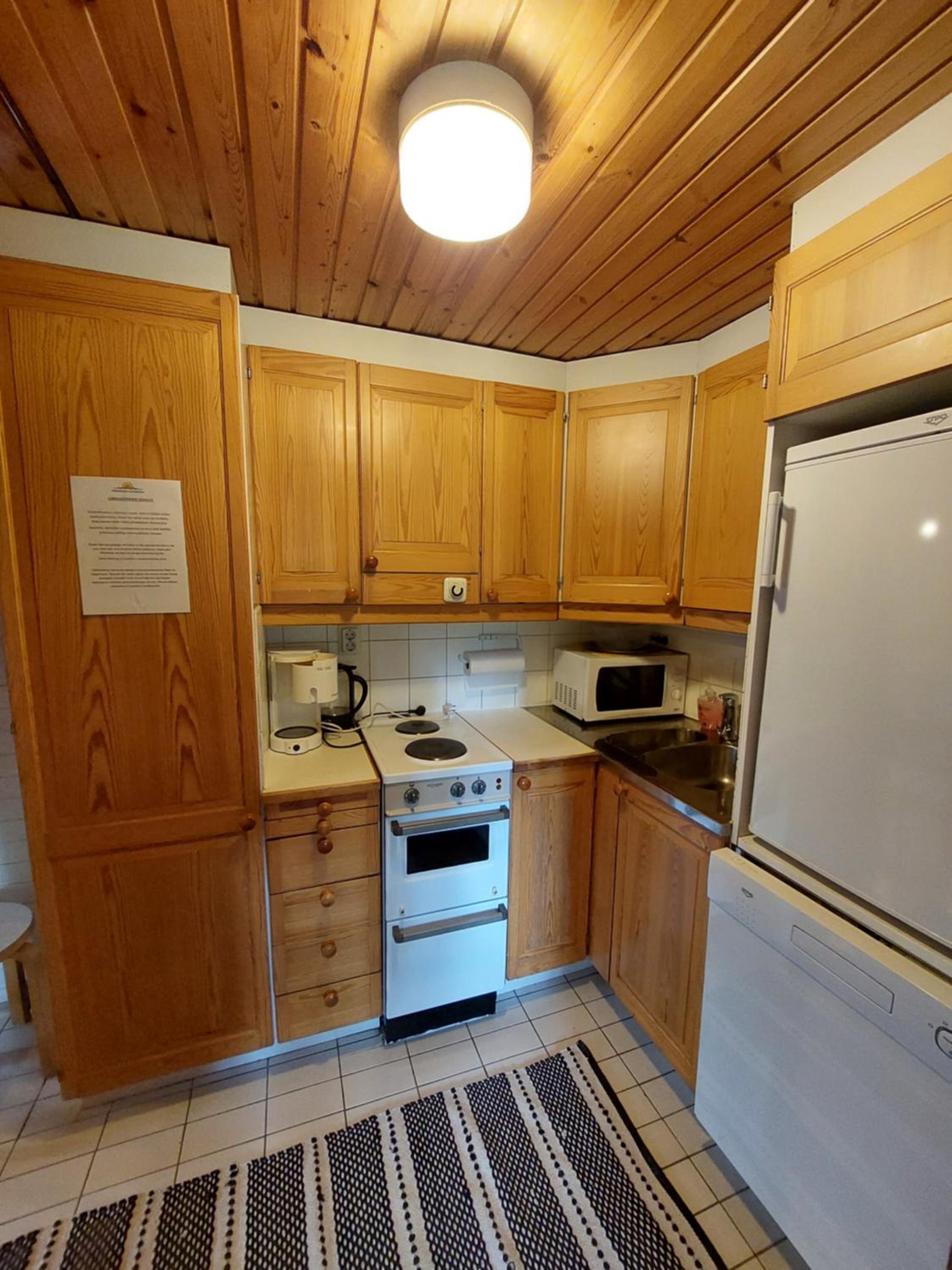 Two-Bedroom House - Photo 40