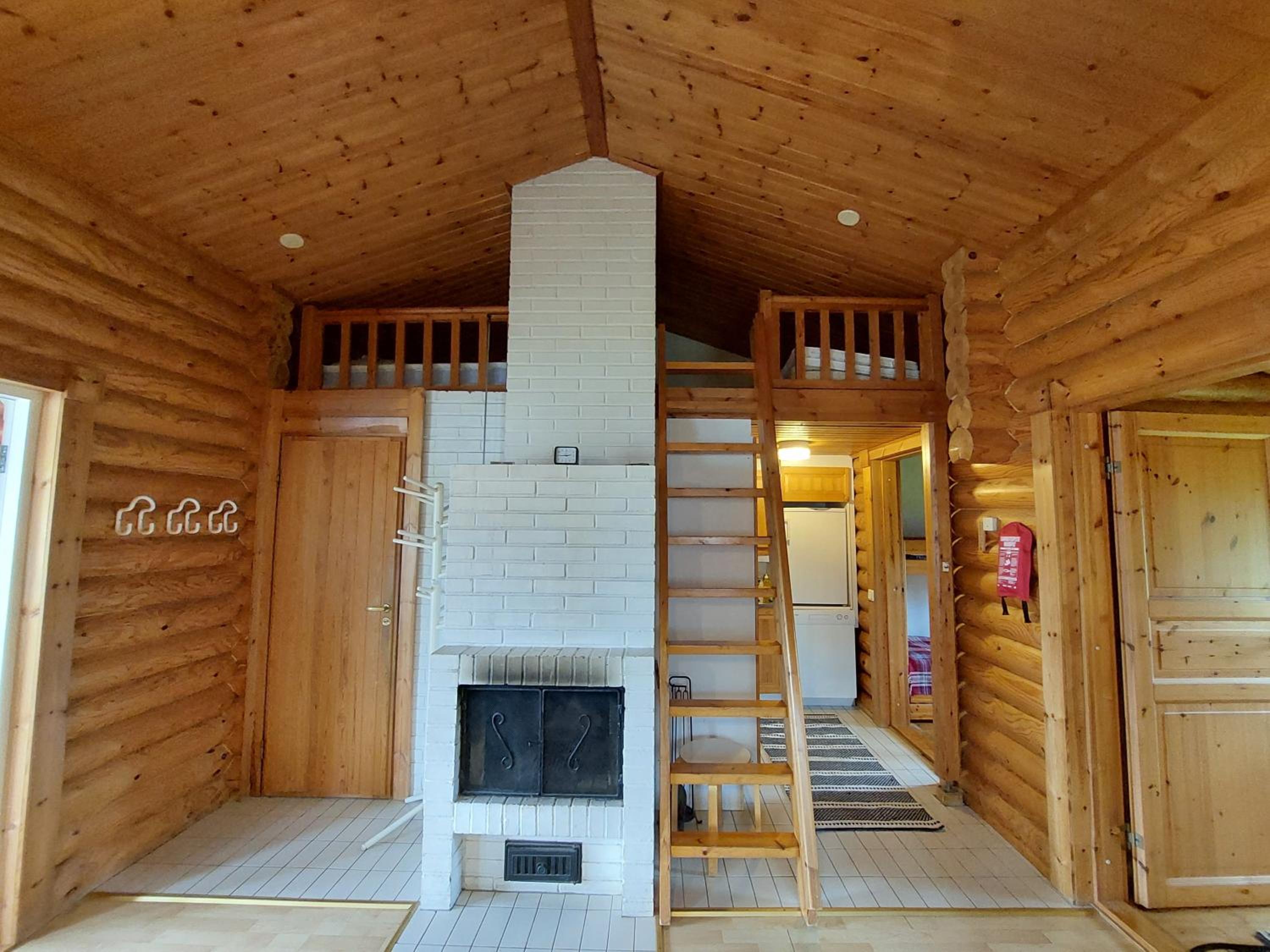 Two-Bedroom House - Photo 36