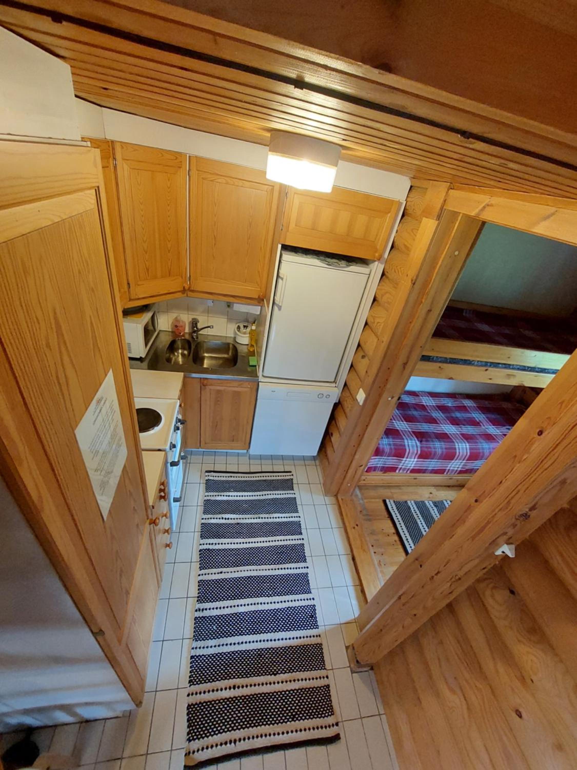 Two-Bedroom House - Photo 33