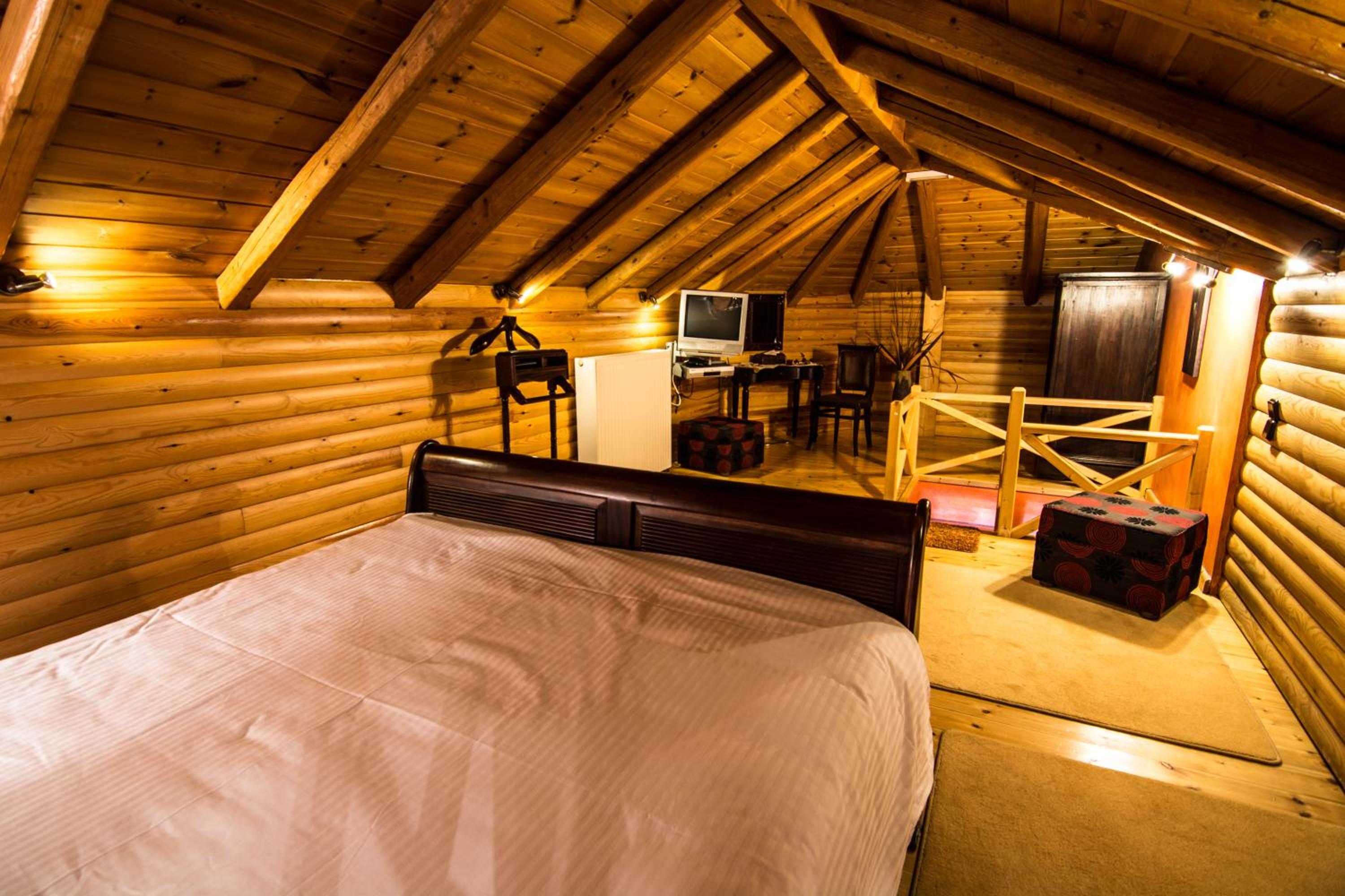 Grand Suite with Hydromassage and Fireplace photo 3