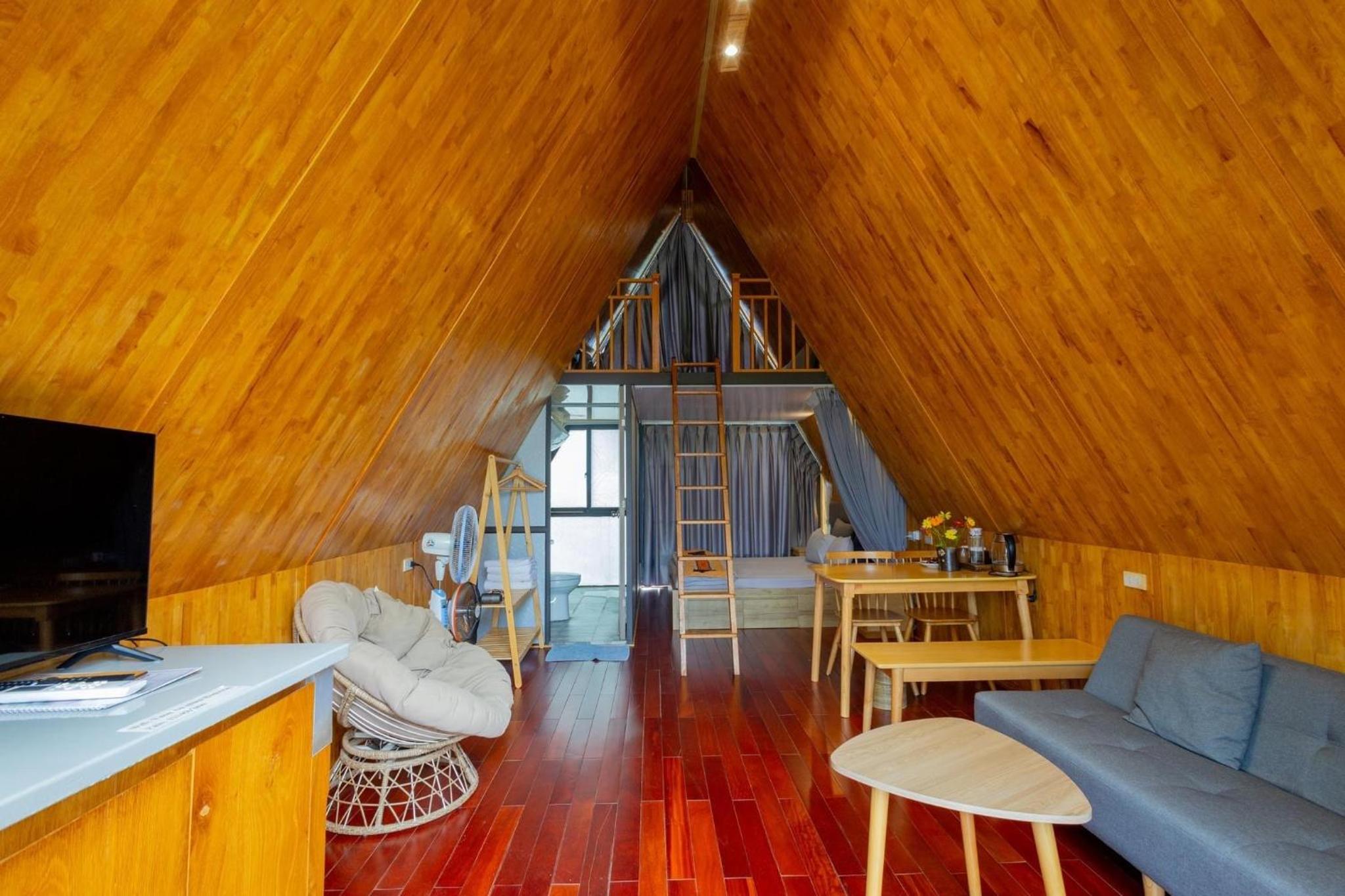 Double Room with Private Bathroom - Photo 19