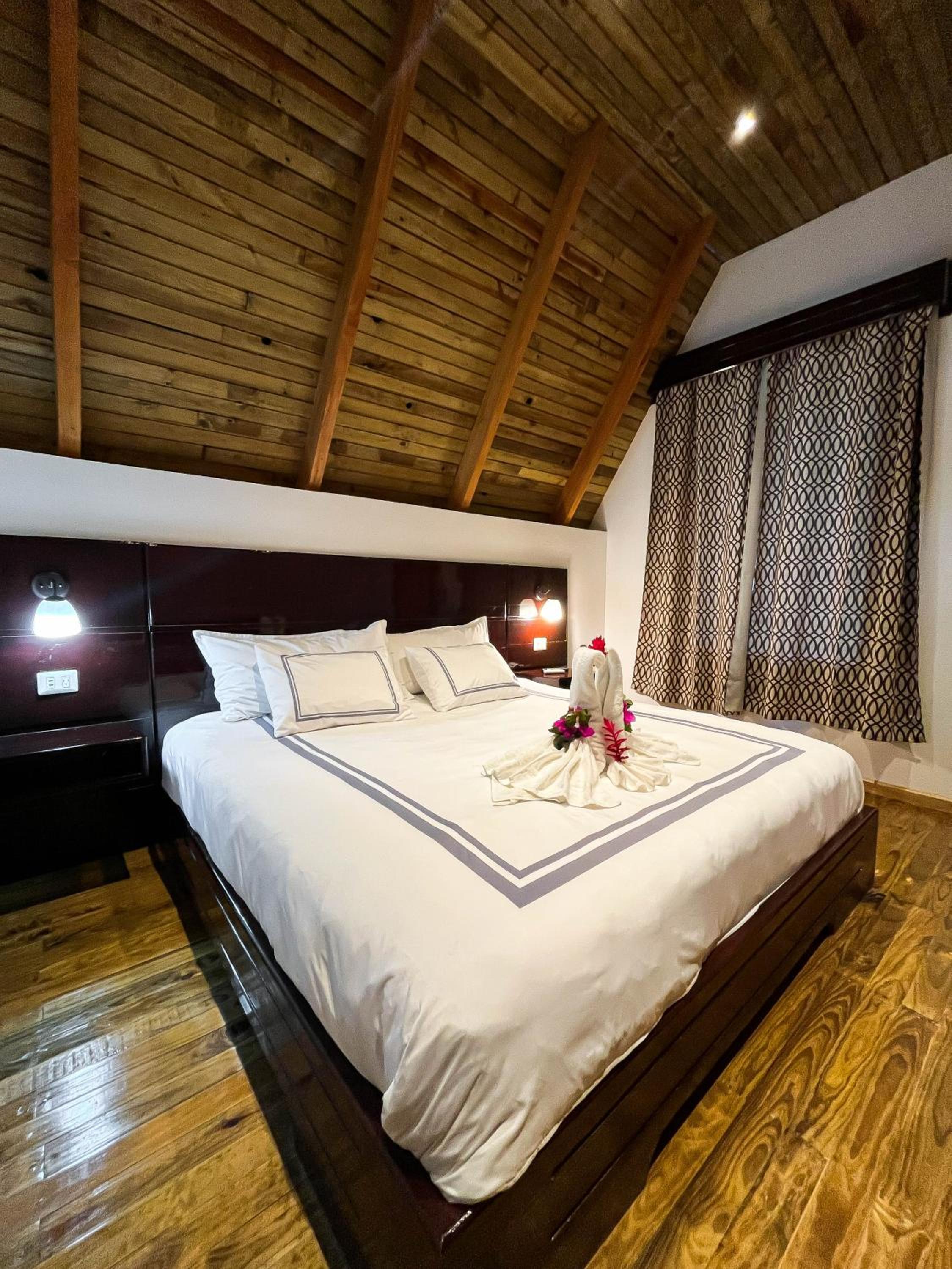 Triple Room with Lake View photo 2