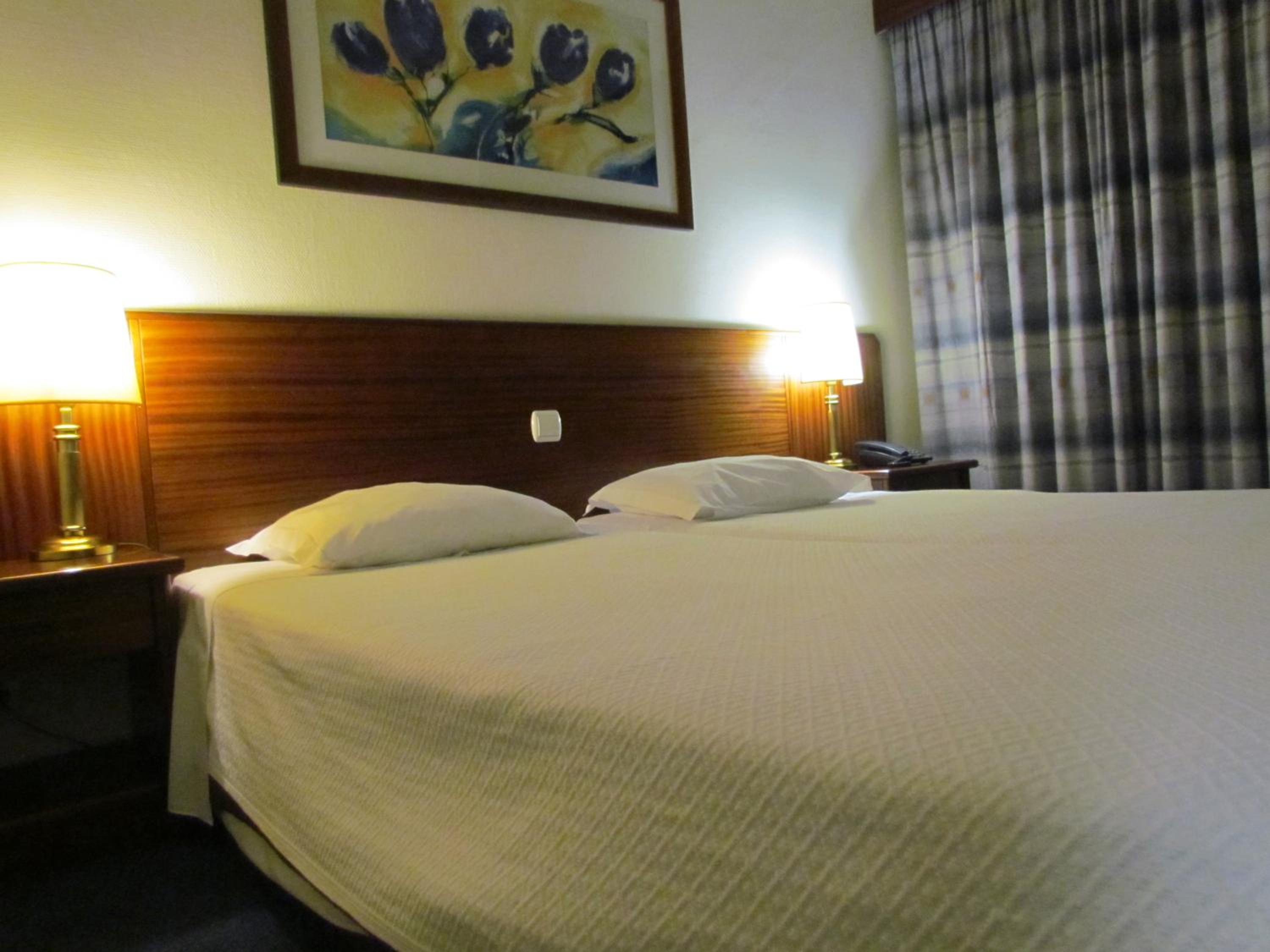 Twin Room - Photo 3