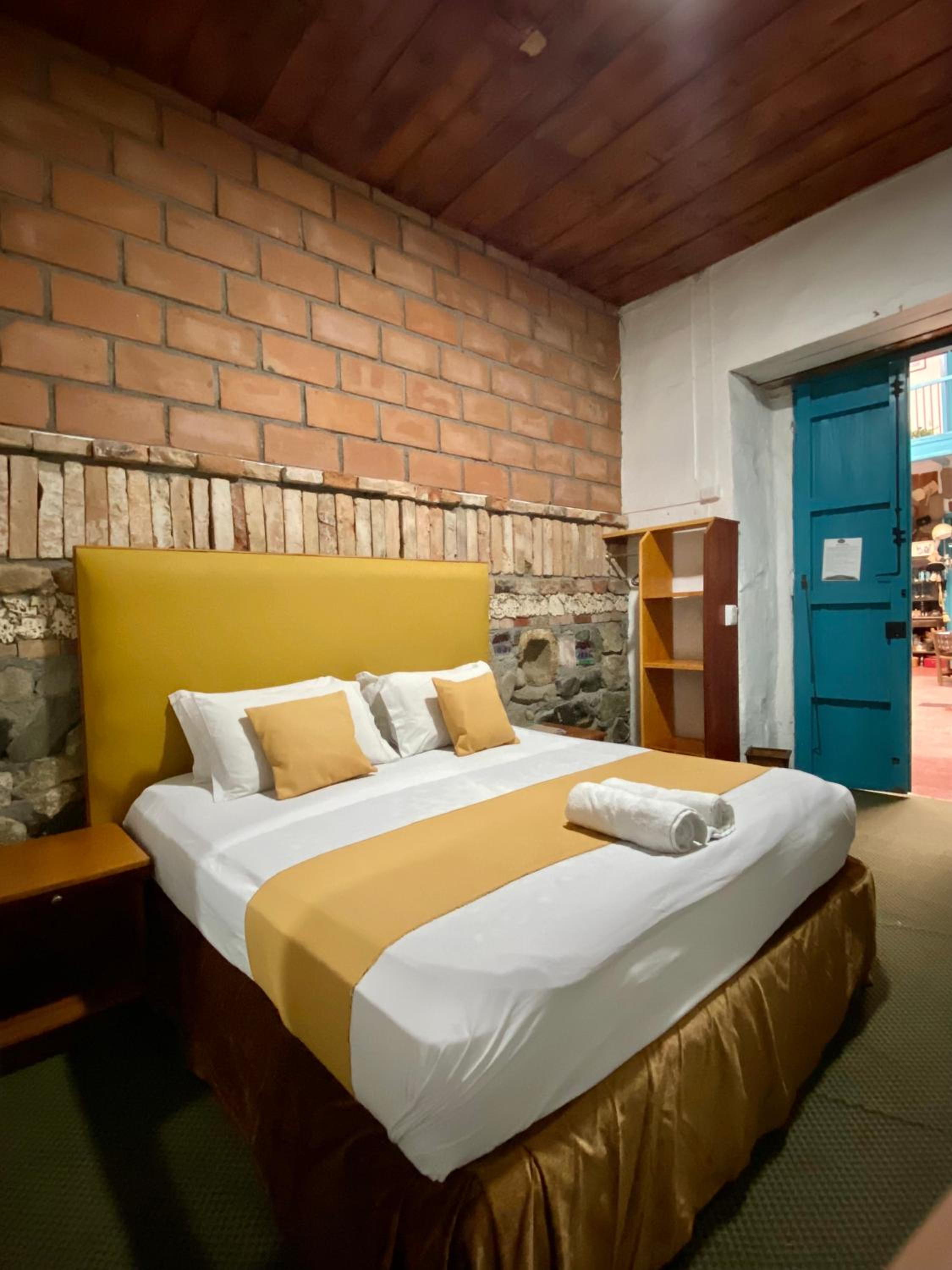 Double Room With Private Bathroom photo 3