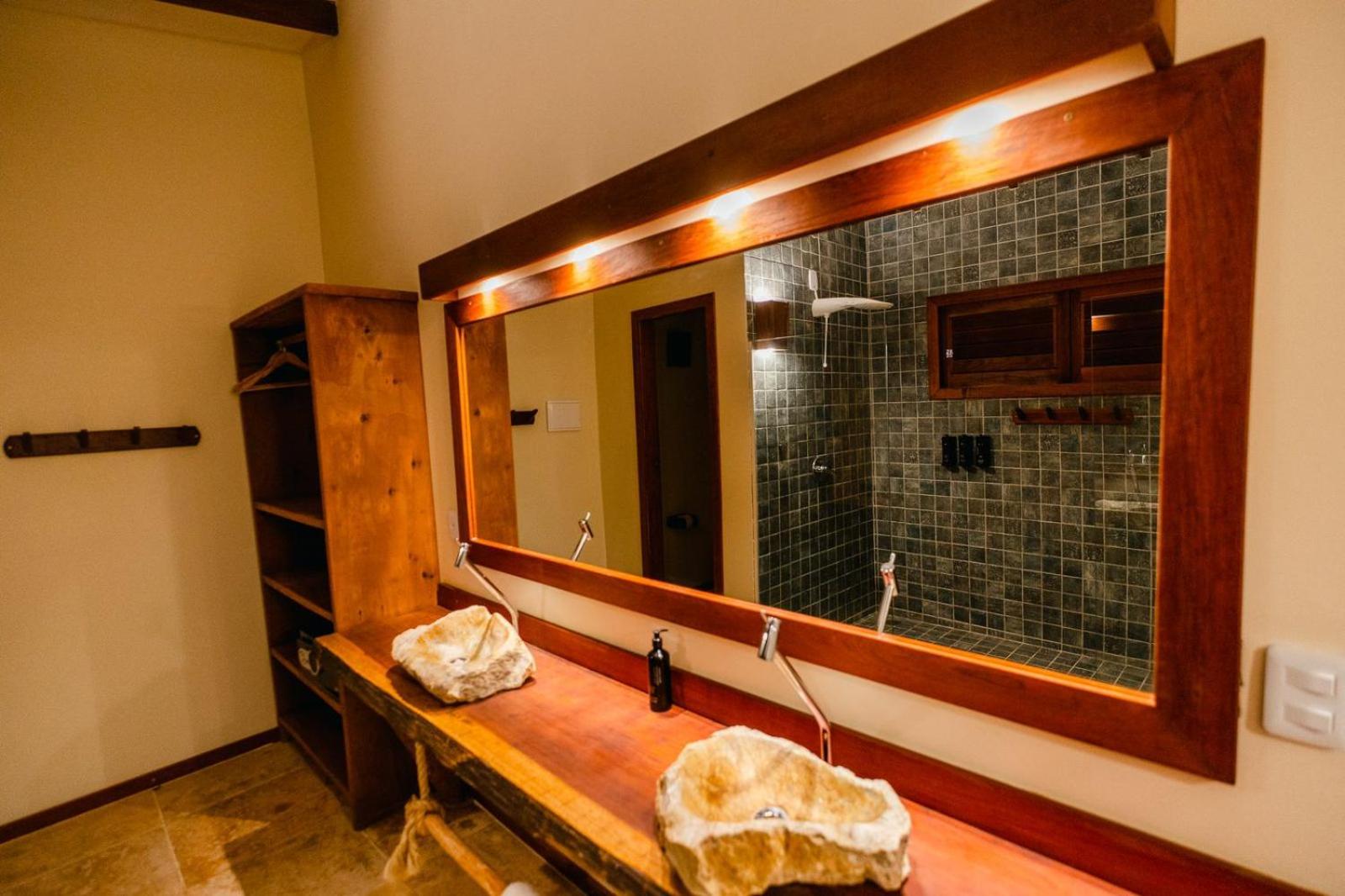 Deluxe Suite photo 2