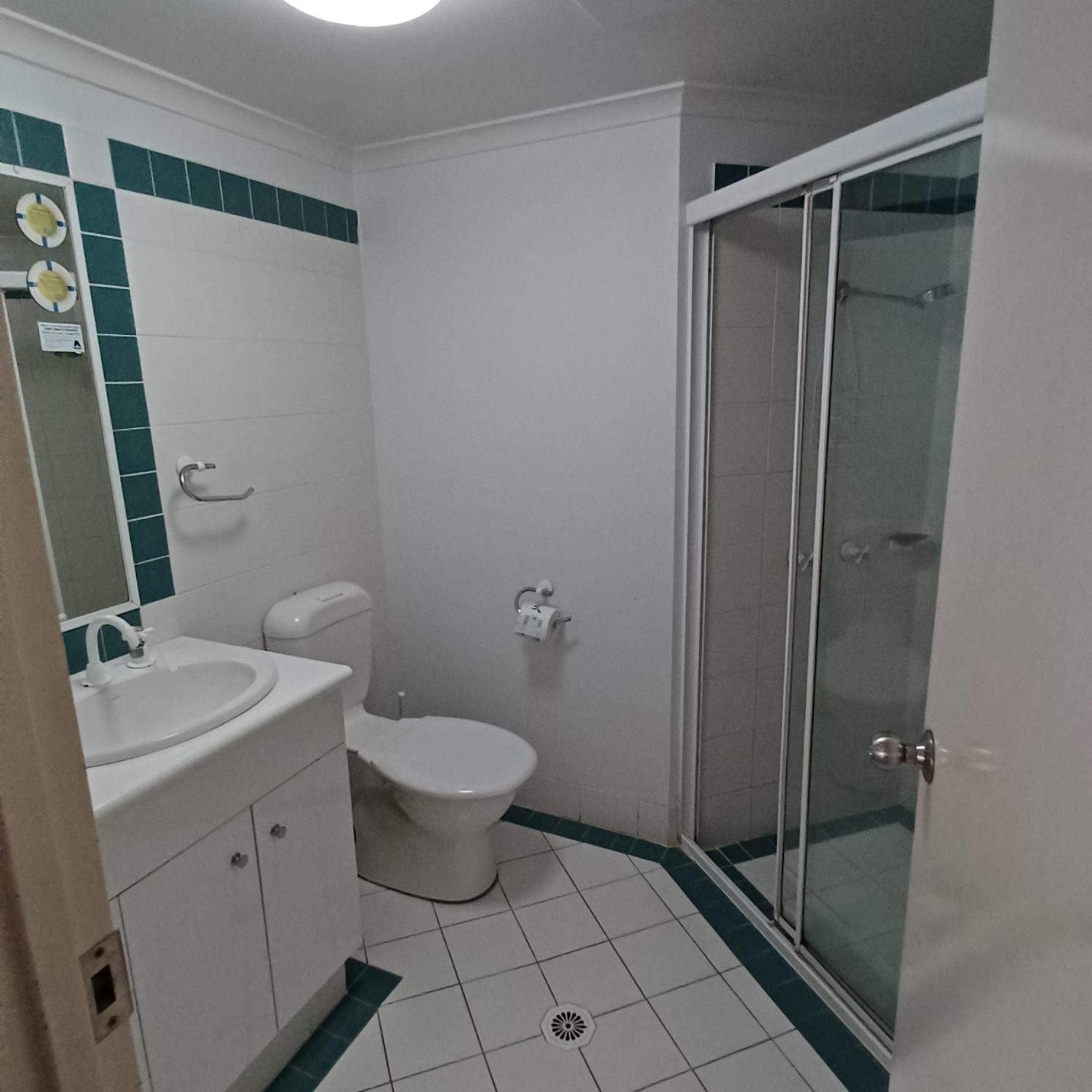 Two-Bedroom Apartment - Photo 31