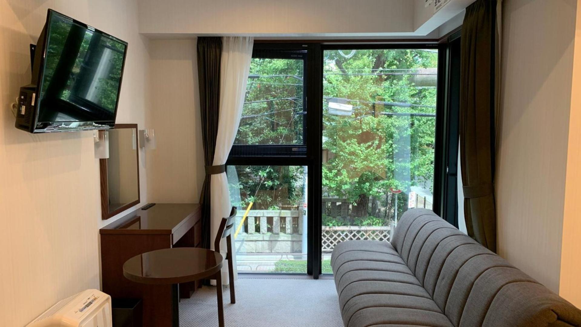 Twin Room with Private Bathroom