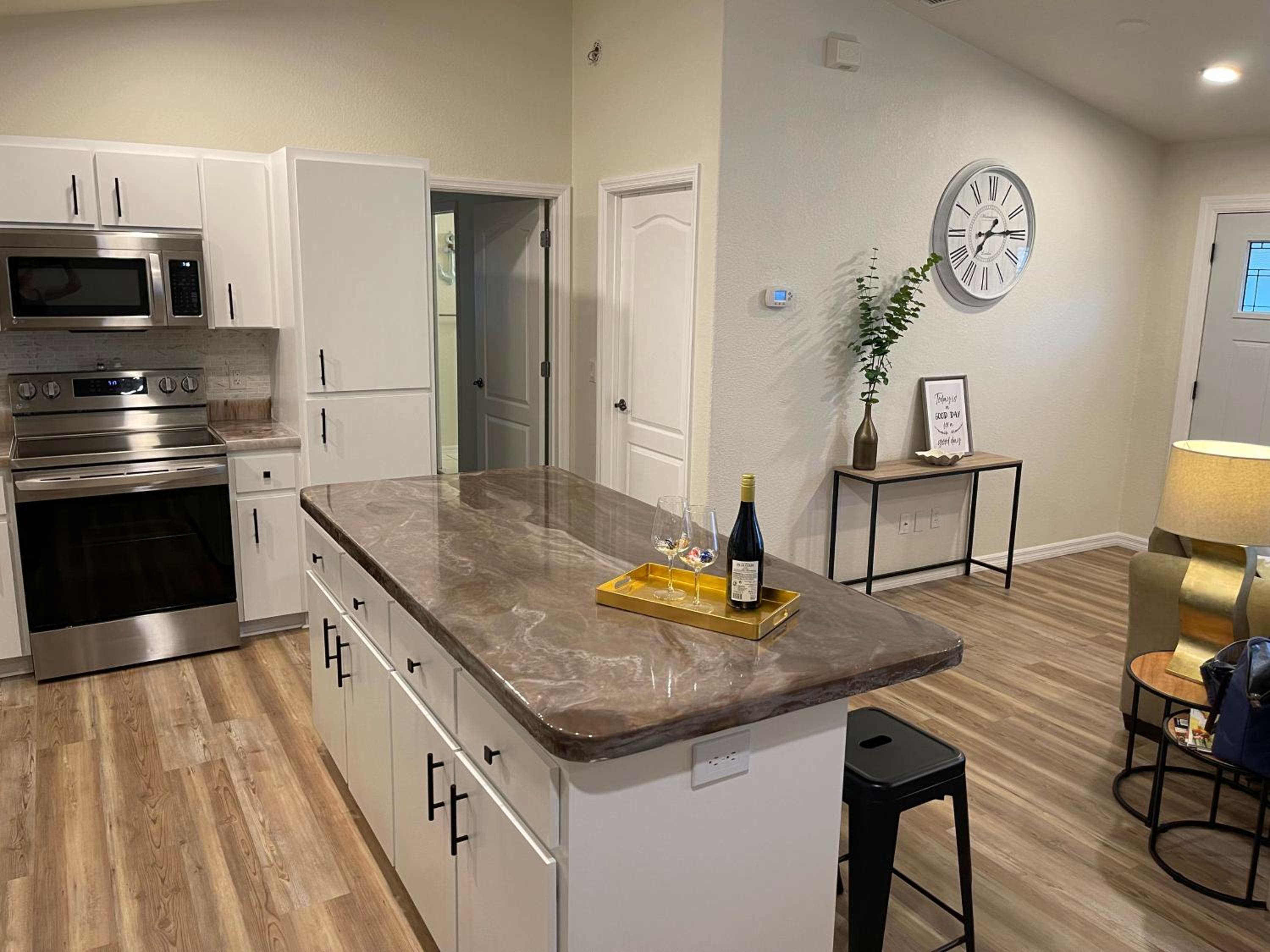 Three-Bedroom House photo 2