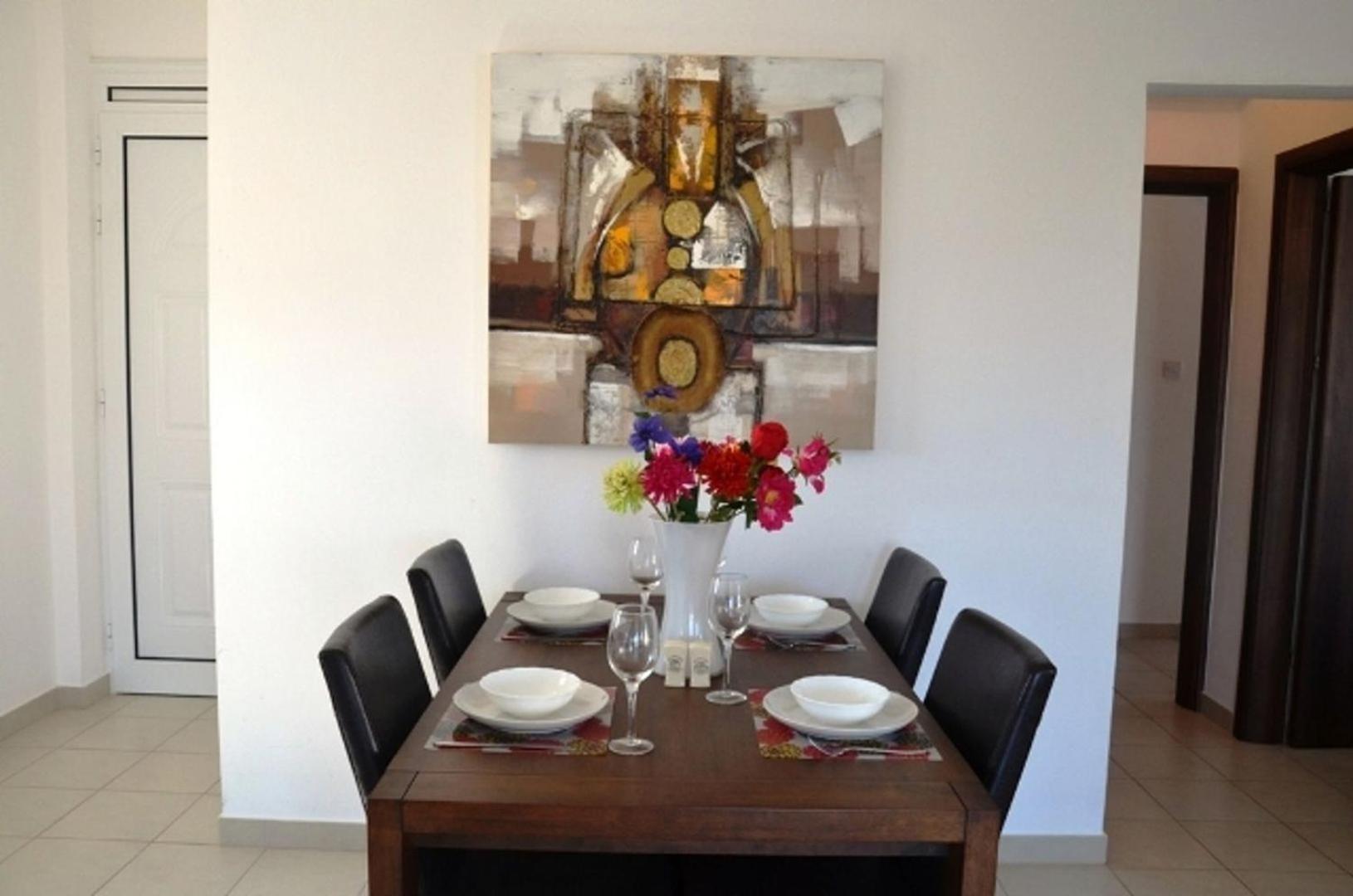 Apartment photo 3