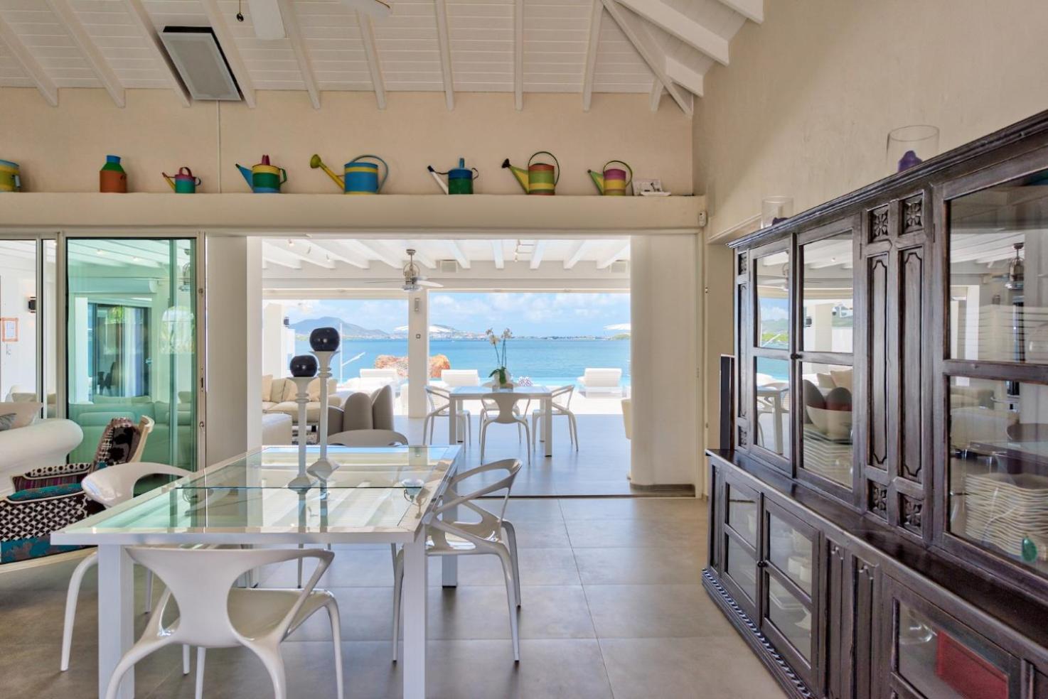 Villa photo 2