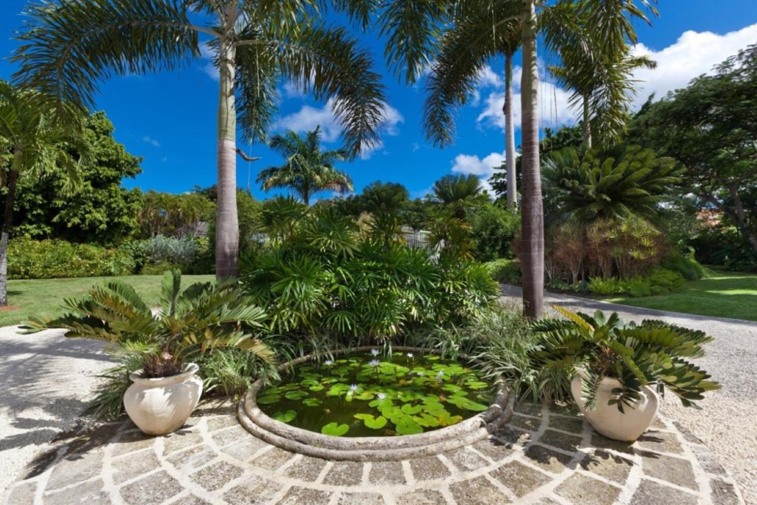 Villa photo 3