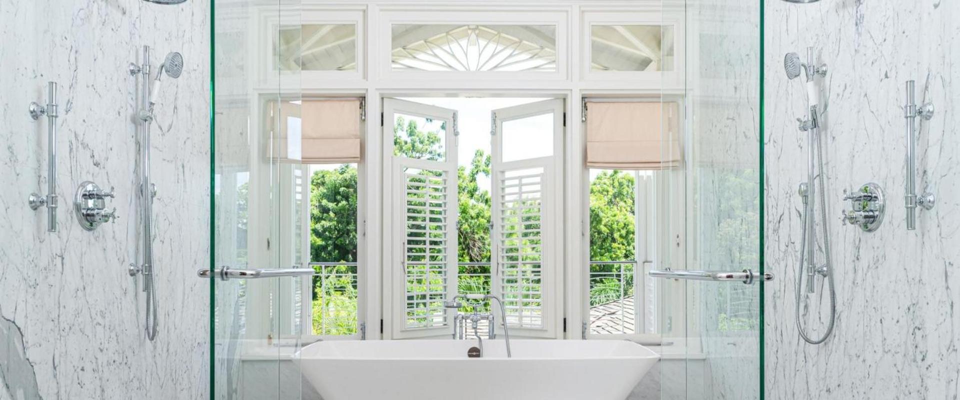 Villa photo 2