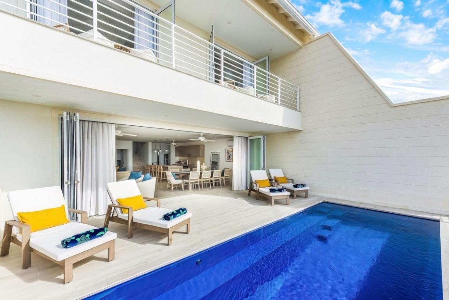 Villa photo 3