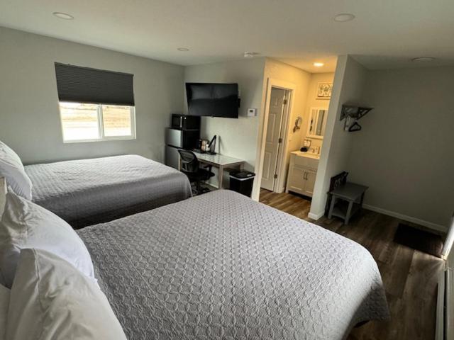 Double Deluxe Room - Photo 1