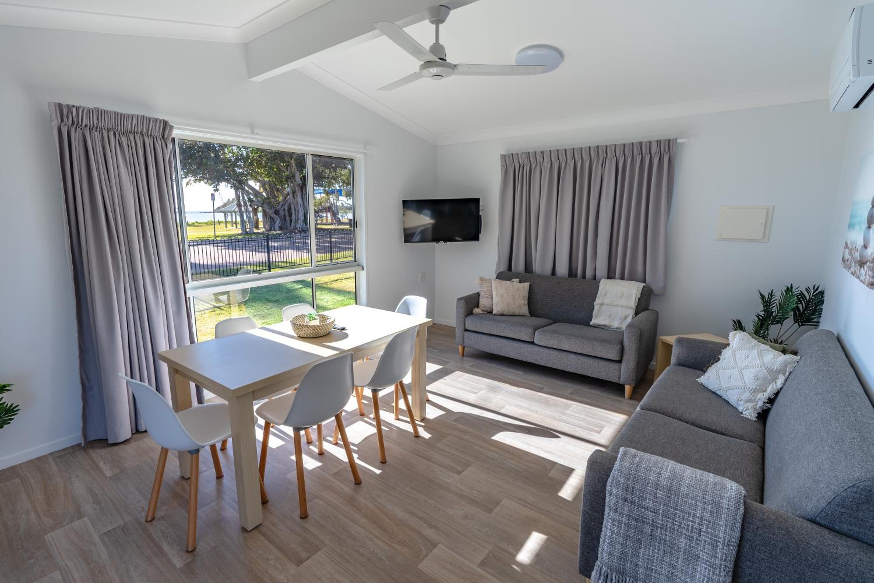 3 Bedroom Deluxe Oceanview Villa photo 1