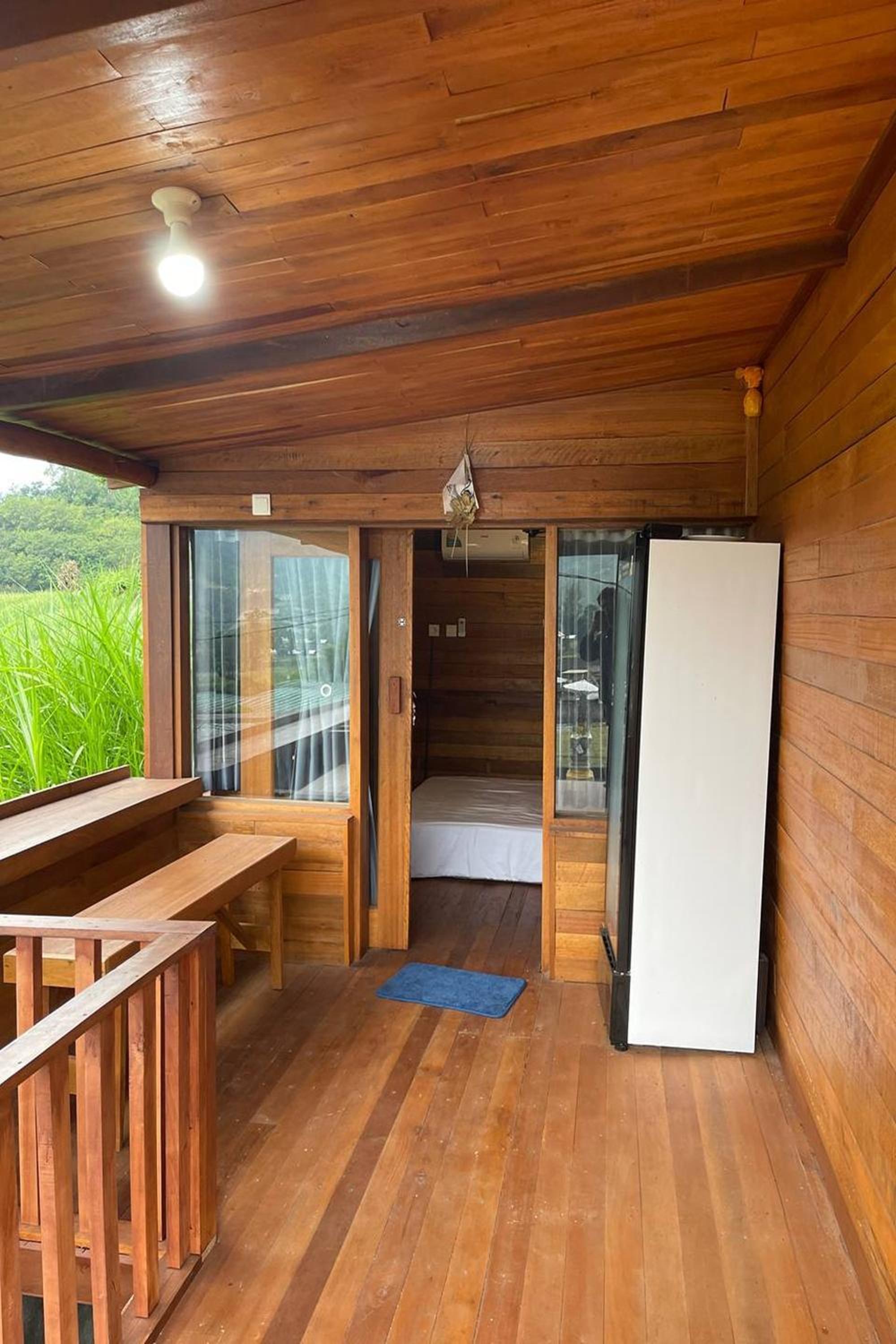 Deluxe Double Room with Balcony - Photo 14