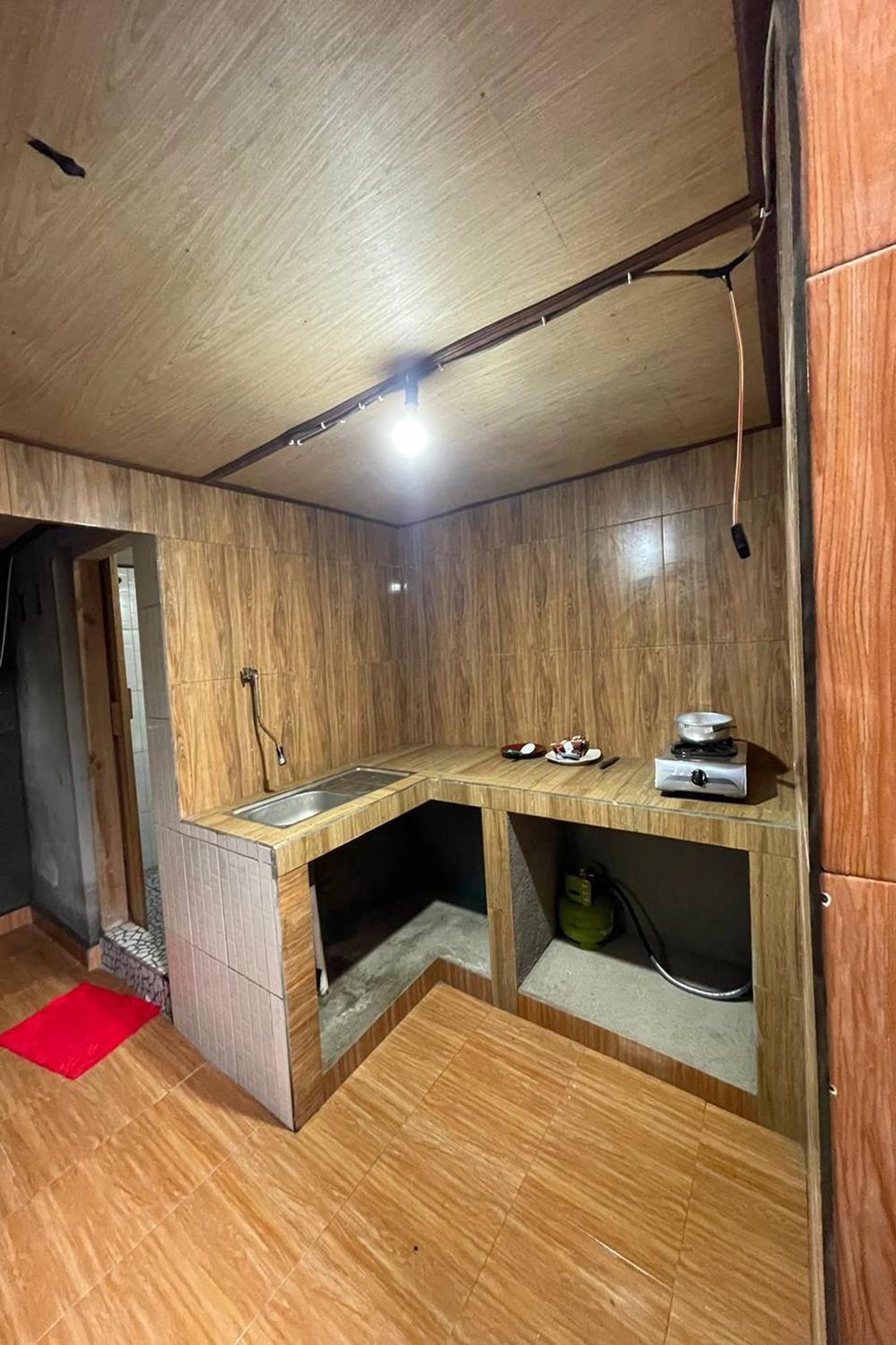 Deluxe Double Room with Balcony - Photo 2