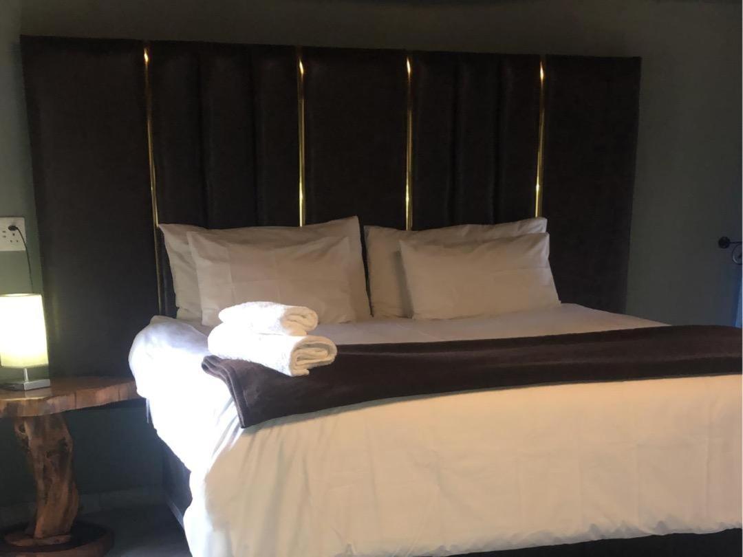 Superior King Room - Photo 1