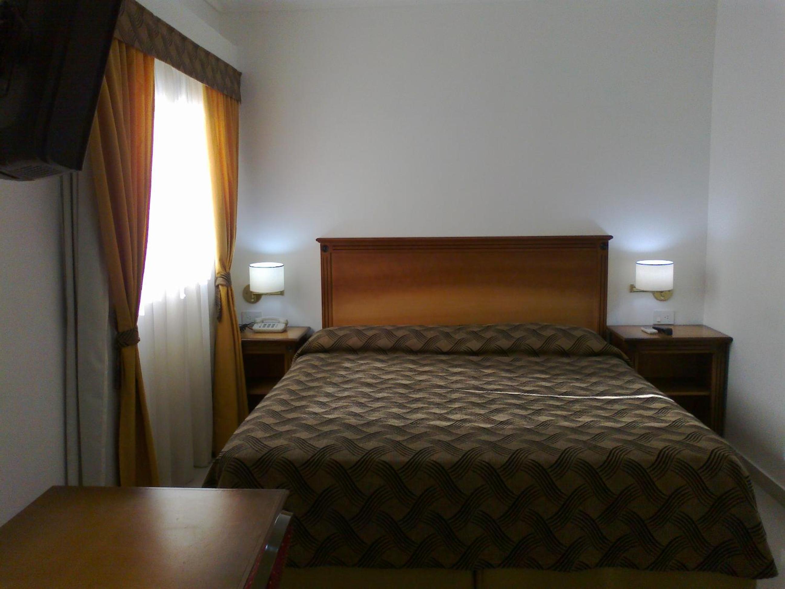 Double Room with No cleaning service photo 2