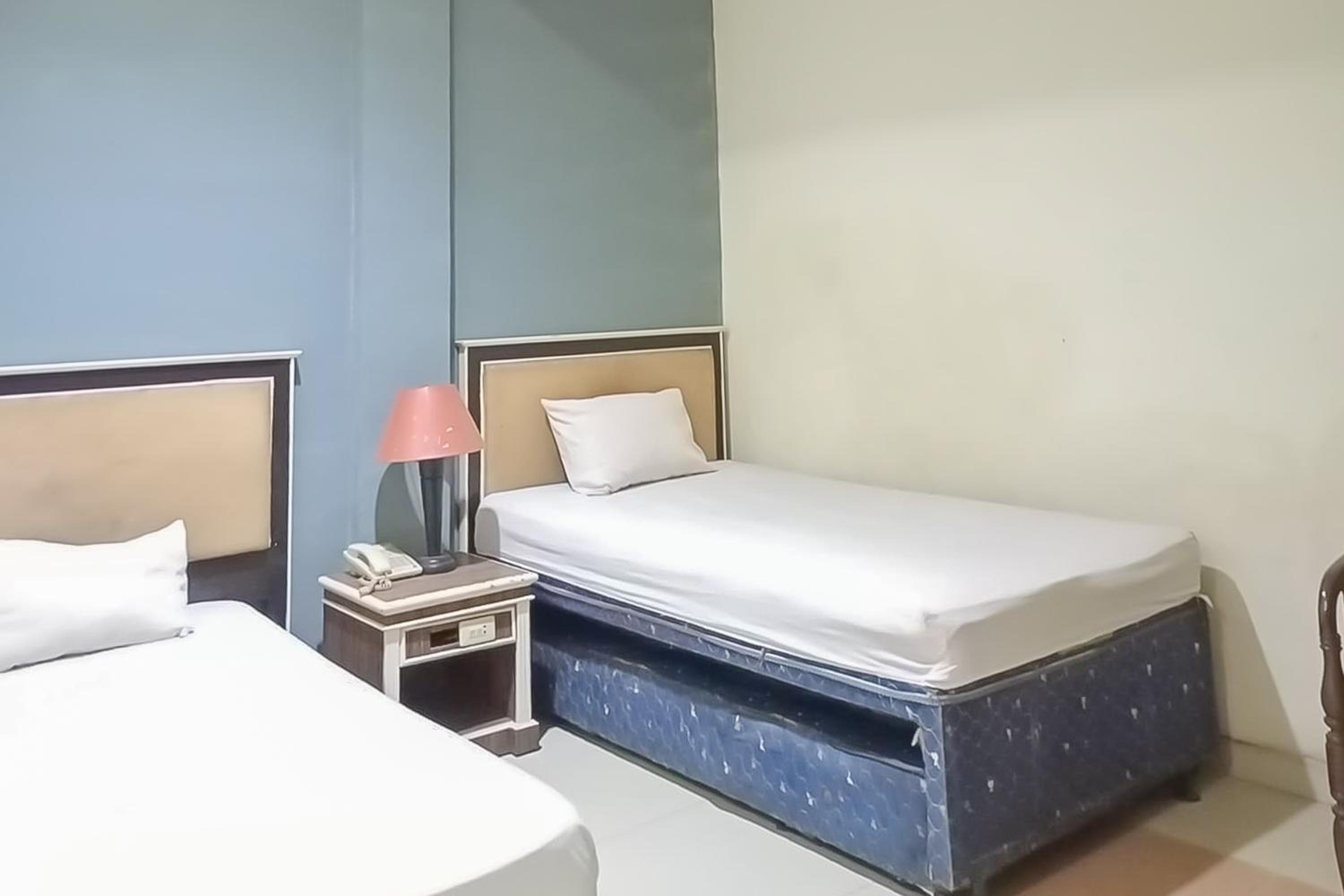 Deluxe Twin Room - Photo 7