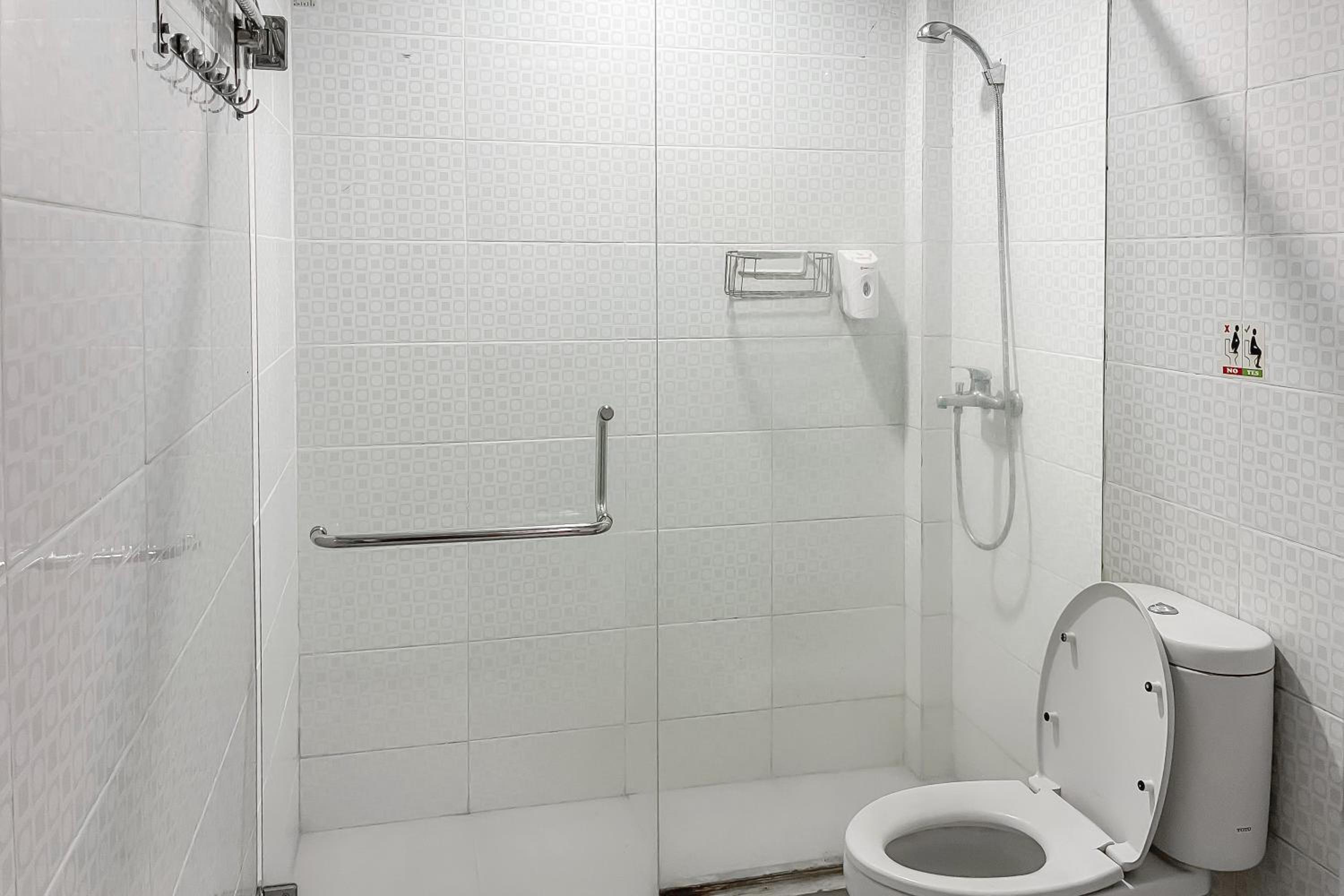 Suite - Photo 2