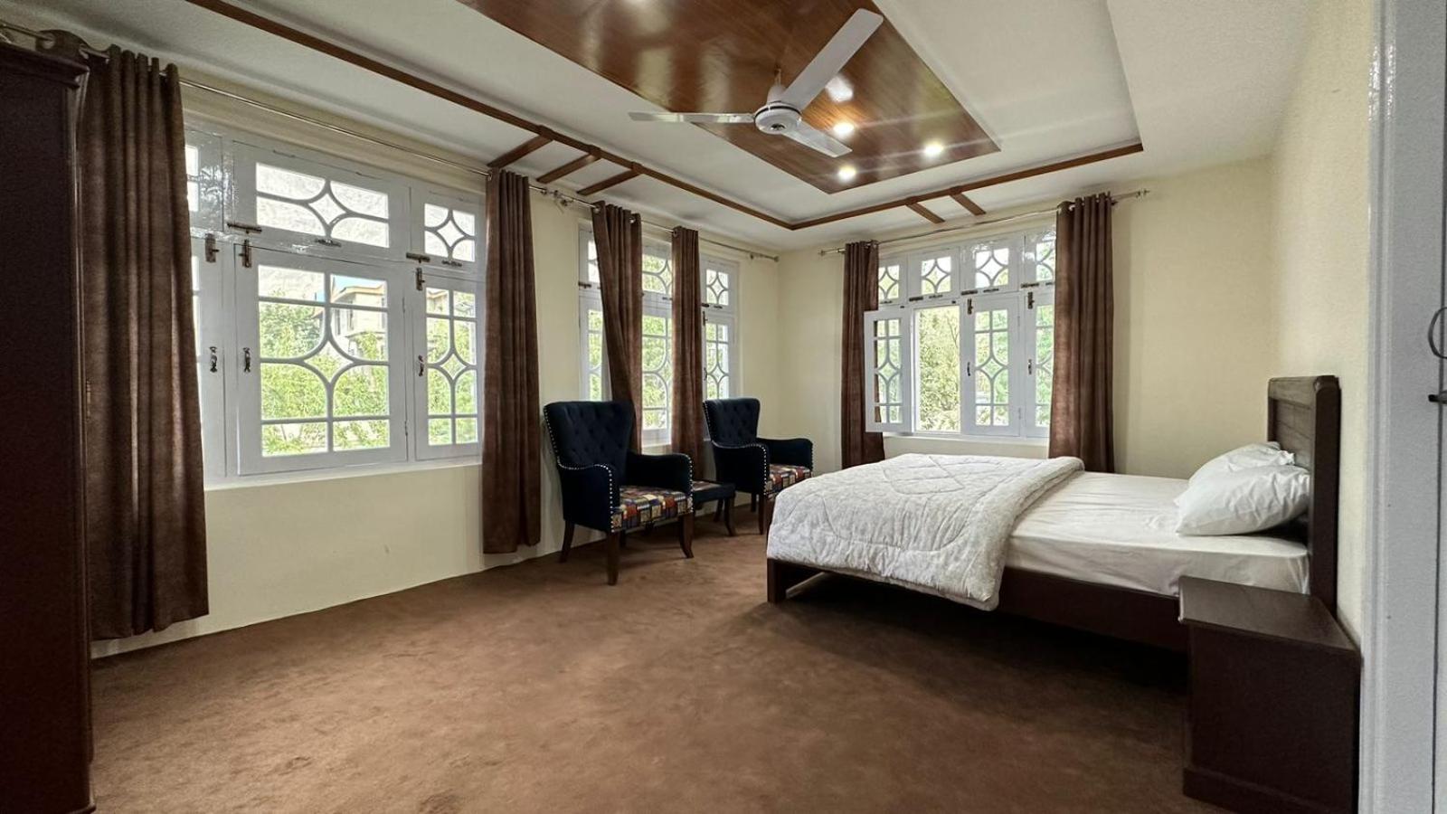 King Room with Mountain View photo 1
