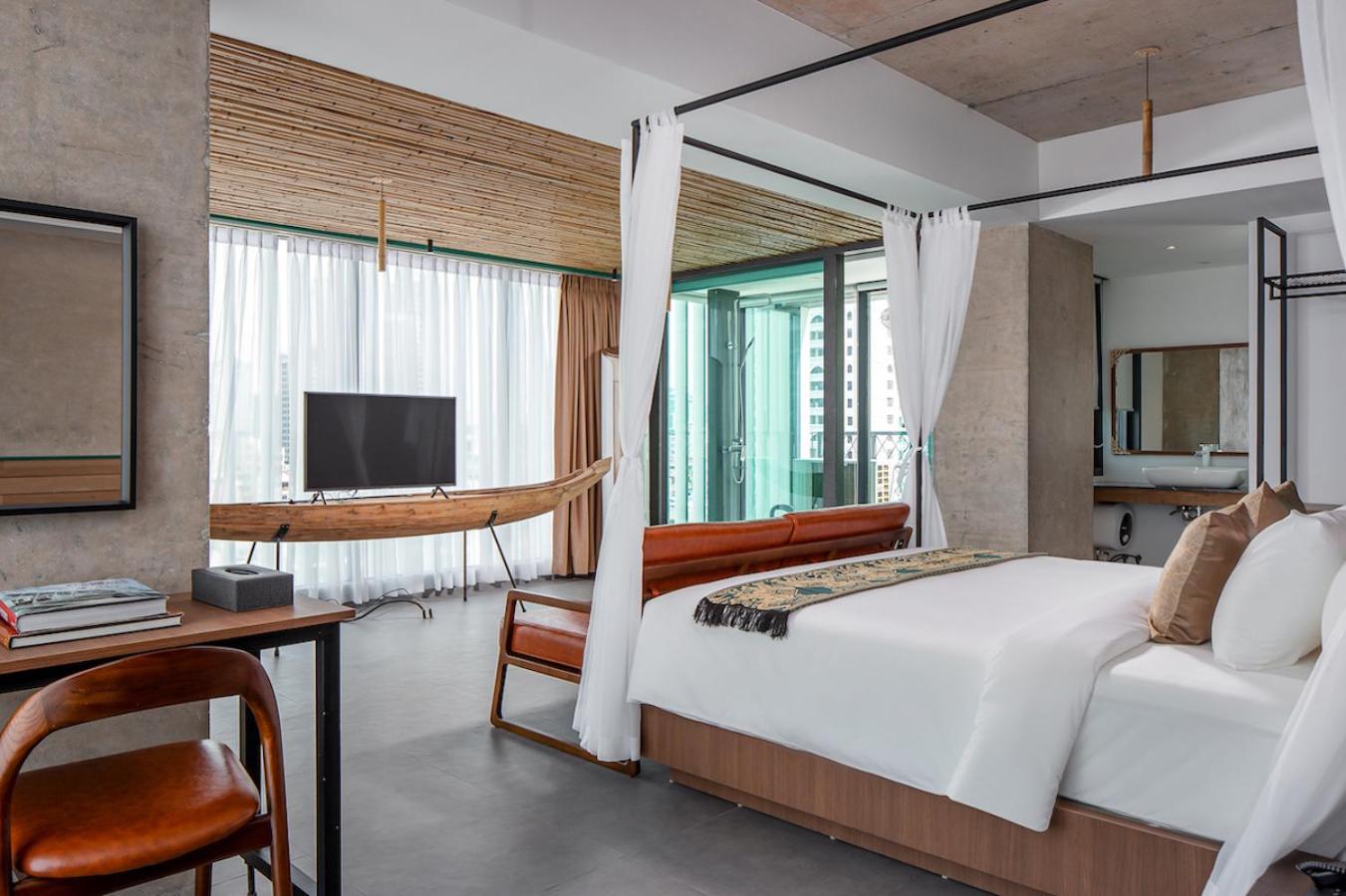 Superior Suite - Photo 1