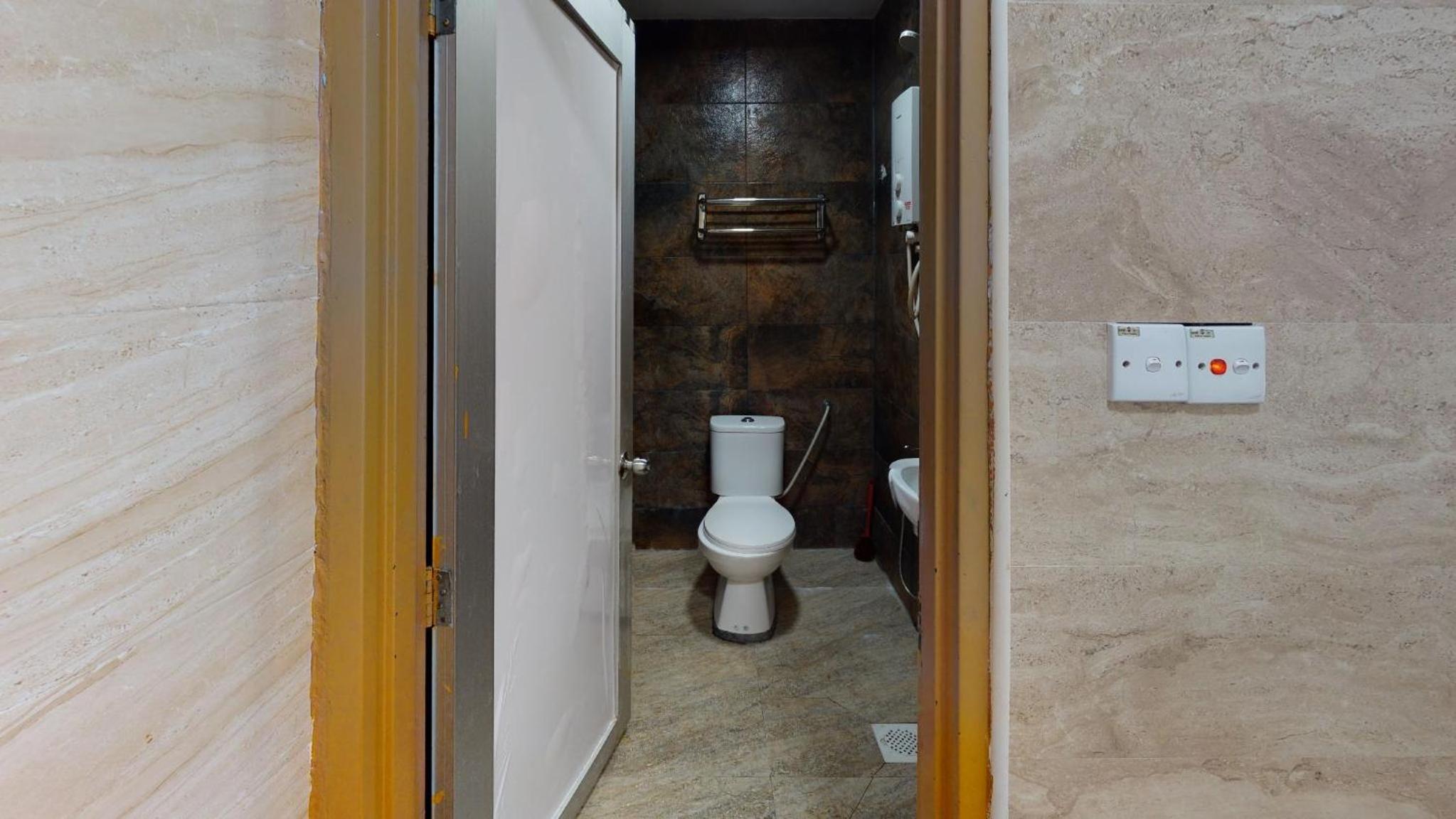 Double Room - Photo 2