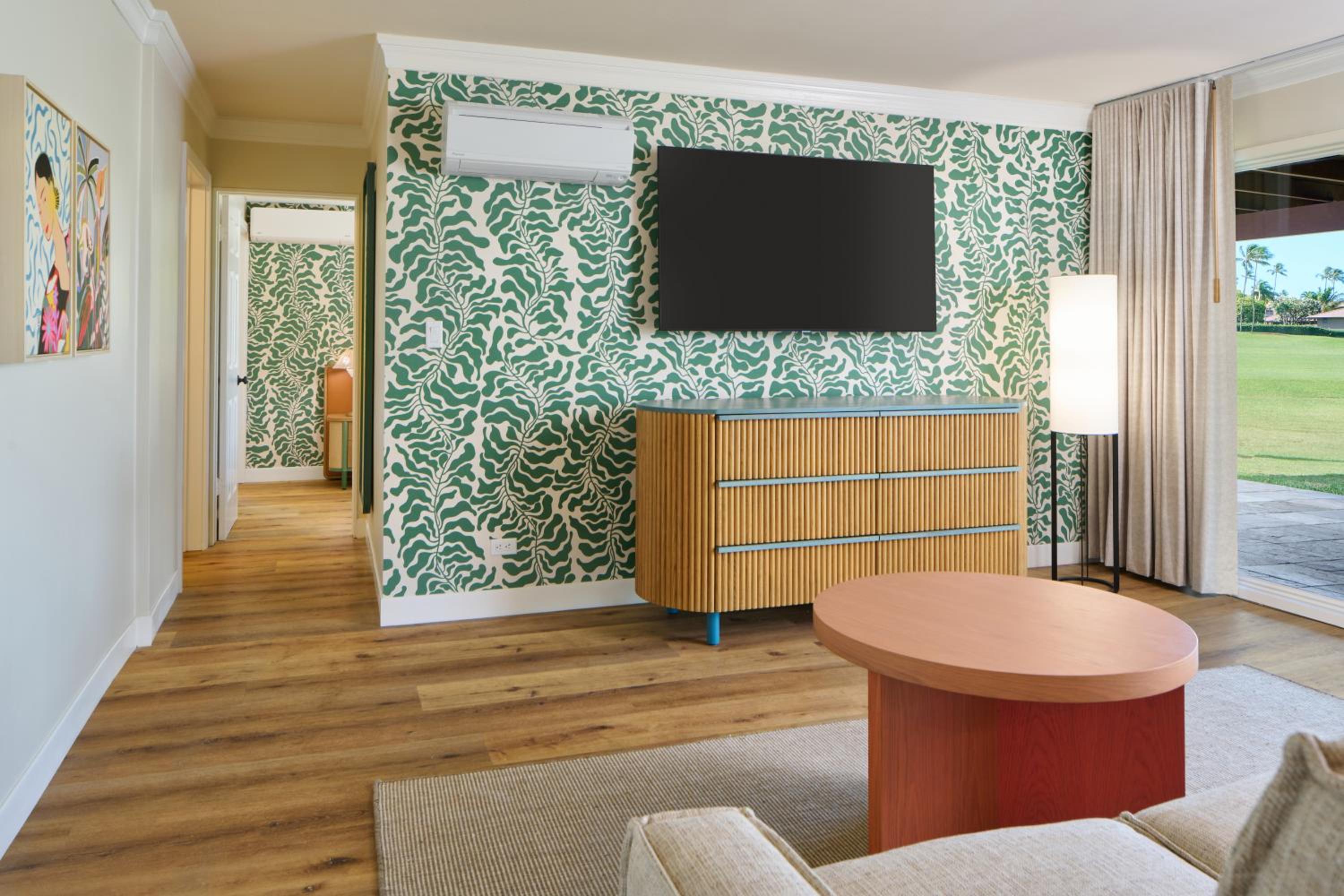 Two-Royal Bungalow 2-Bedroom Suite Bungalow