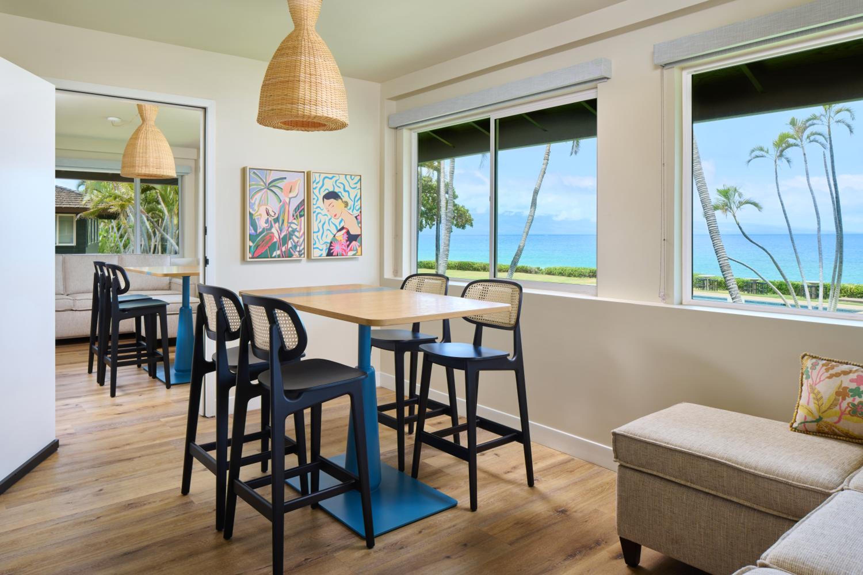 Bungalow Studio Suite Oceanfront with Kitchen thumbnail 5
