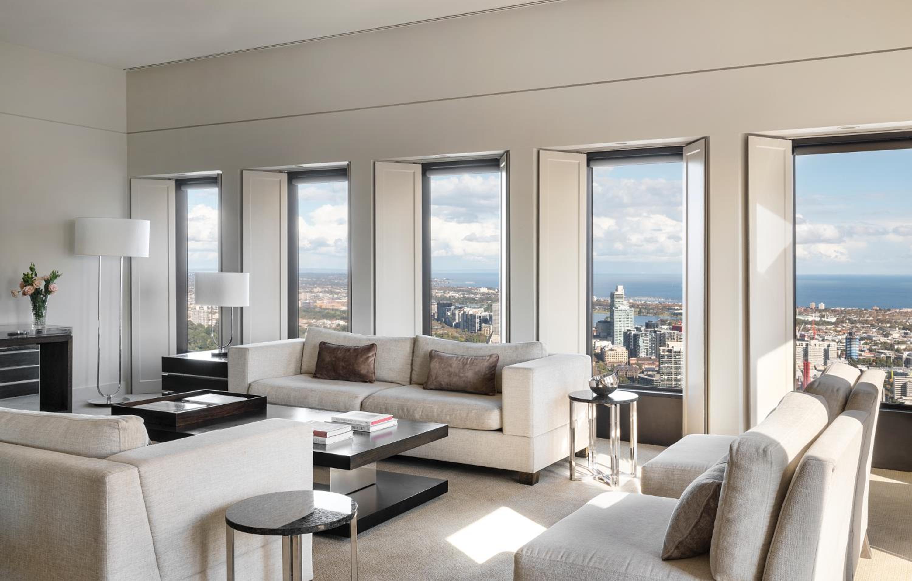 Opera Suite Residence