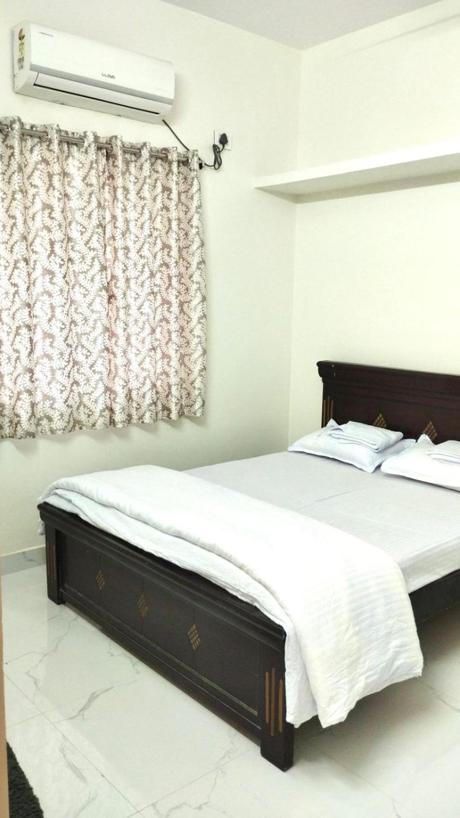 Two-Bedroom Apartment with Balcony and Terrace photo 1