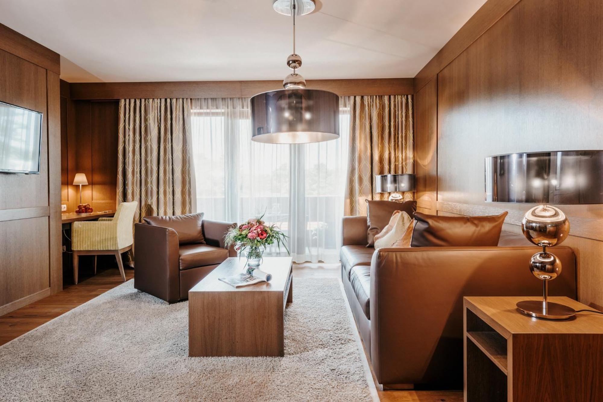Suite with Balcony photo 3