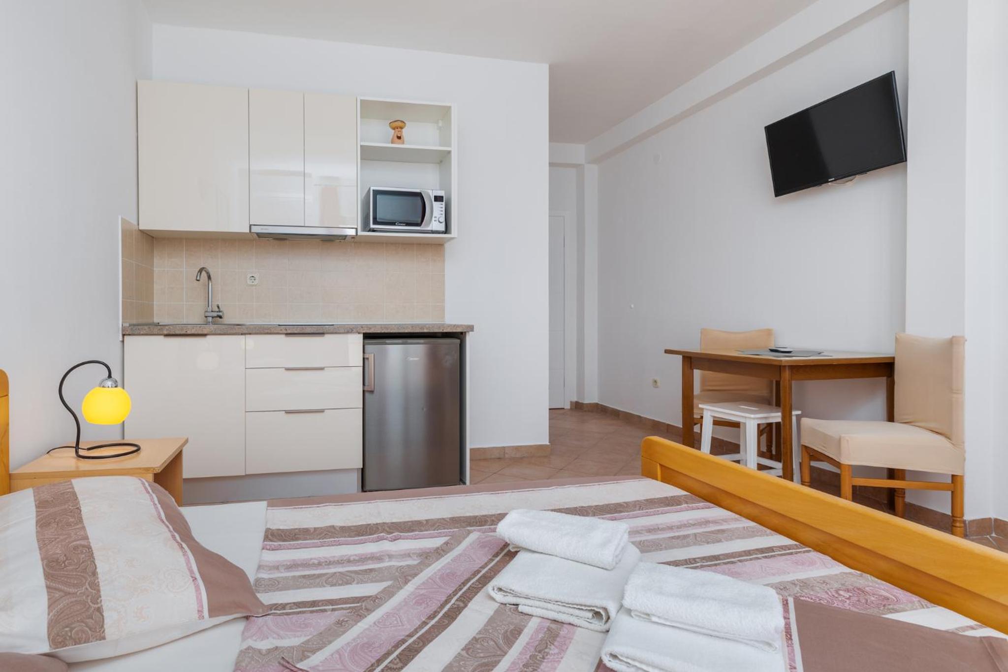 Studio Apartment with Sea View photo 1